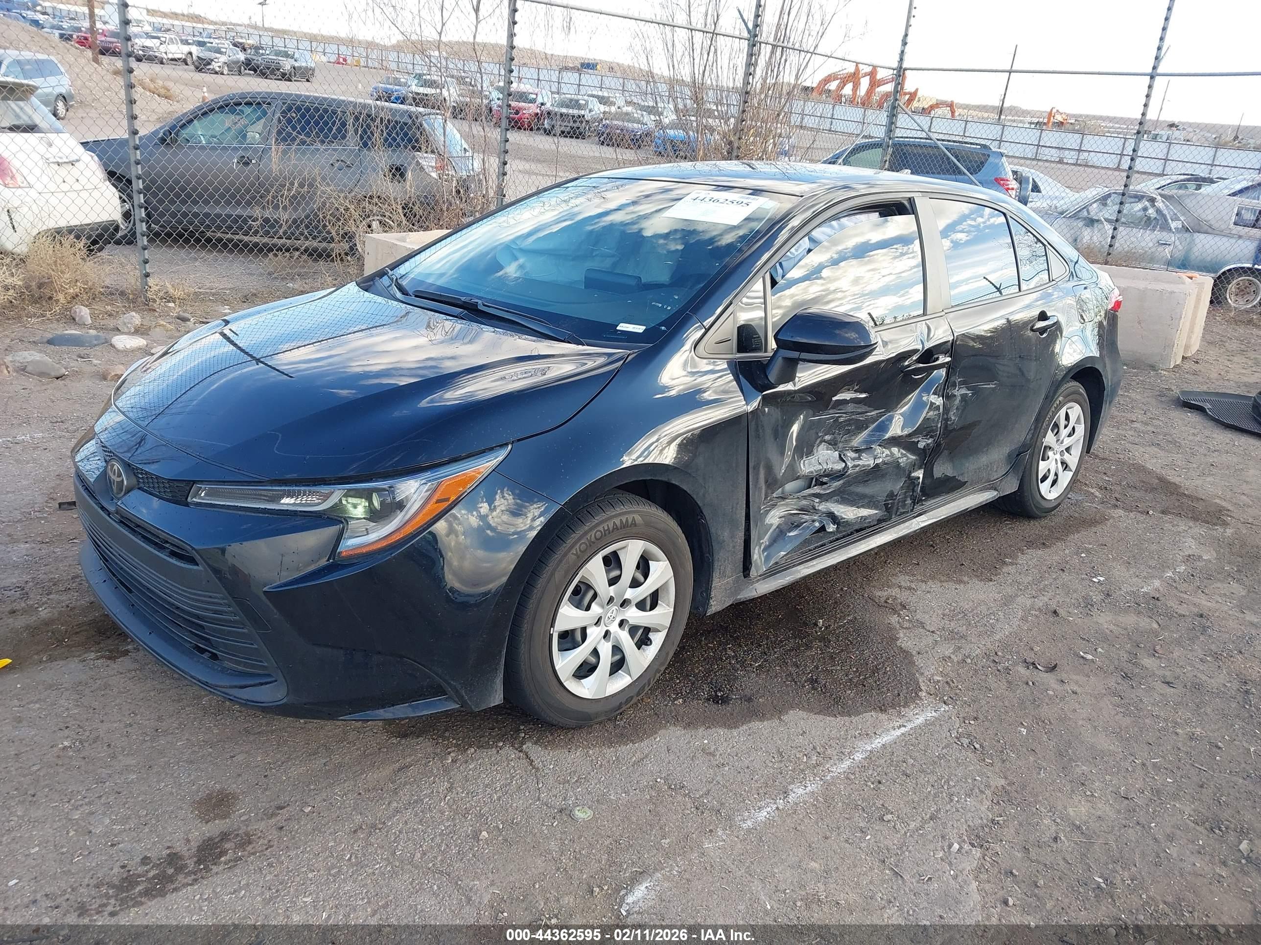 TOYOTA COROLLA image 2