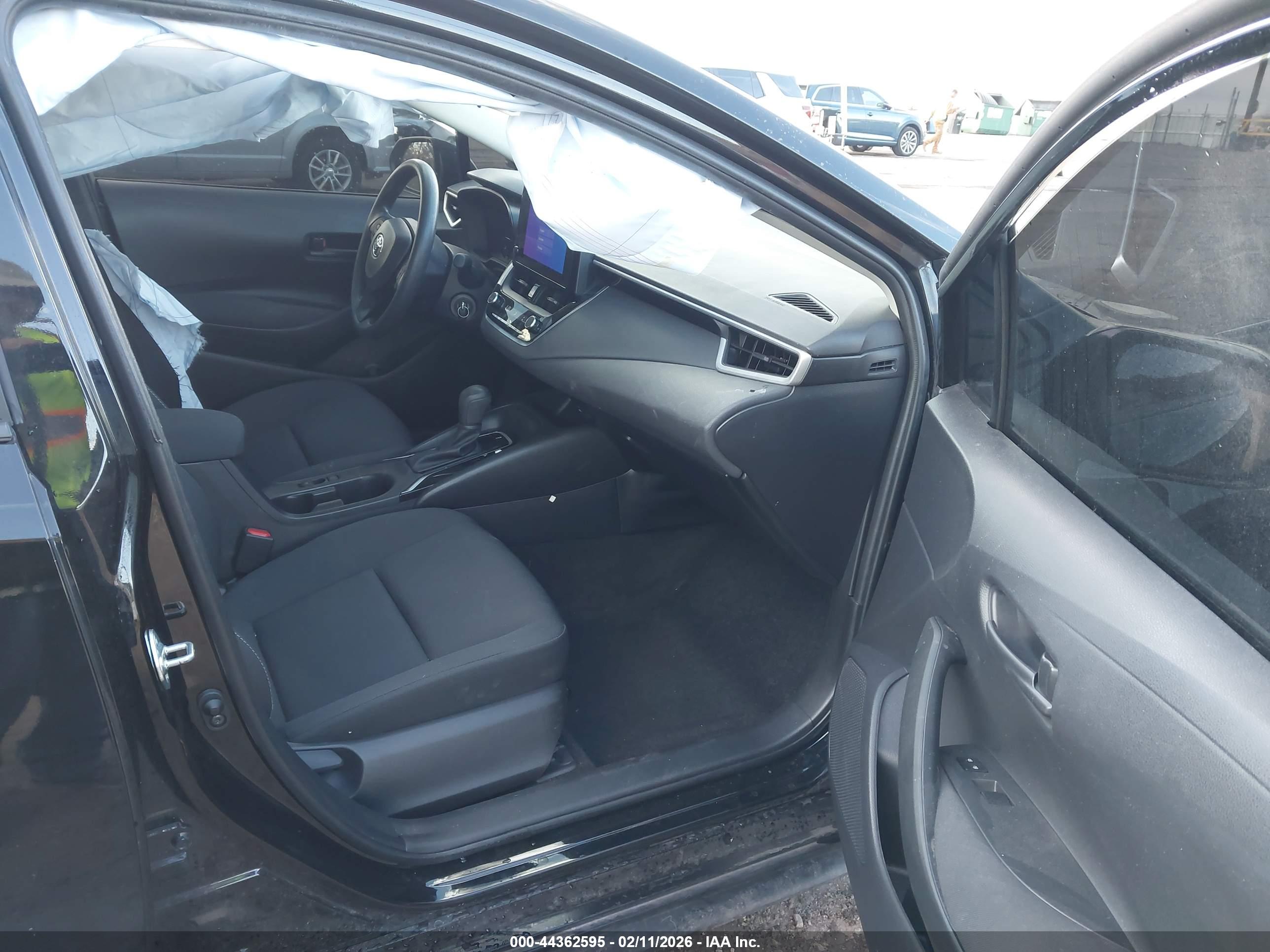 TOYOTA COROLLA image 5