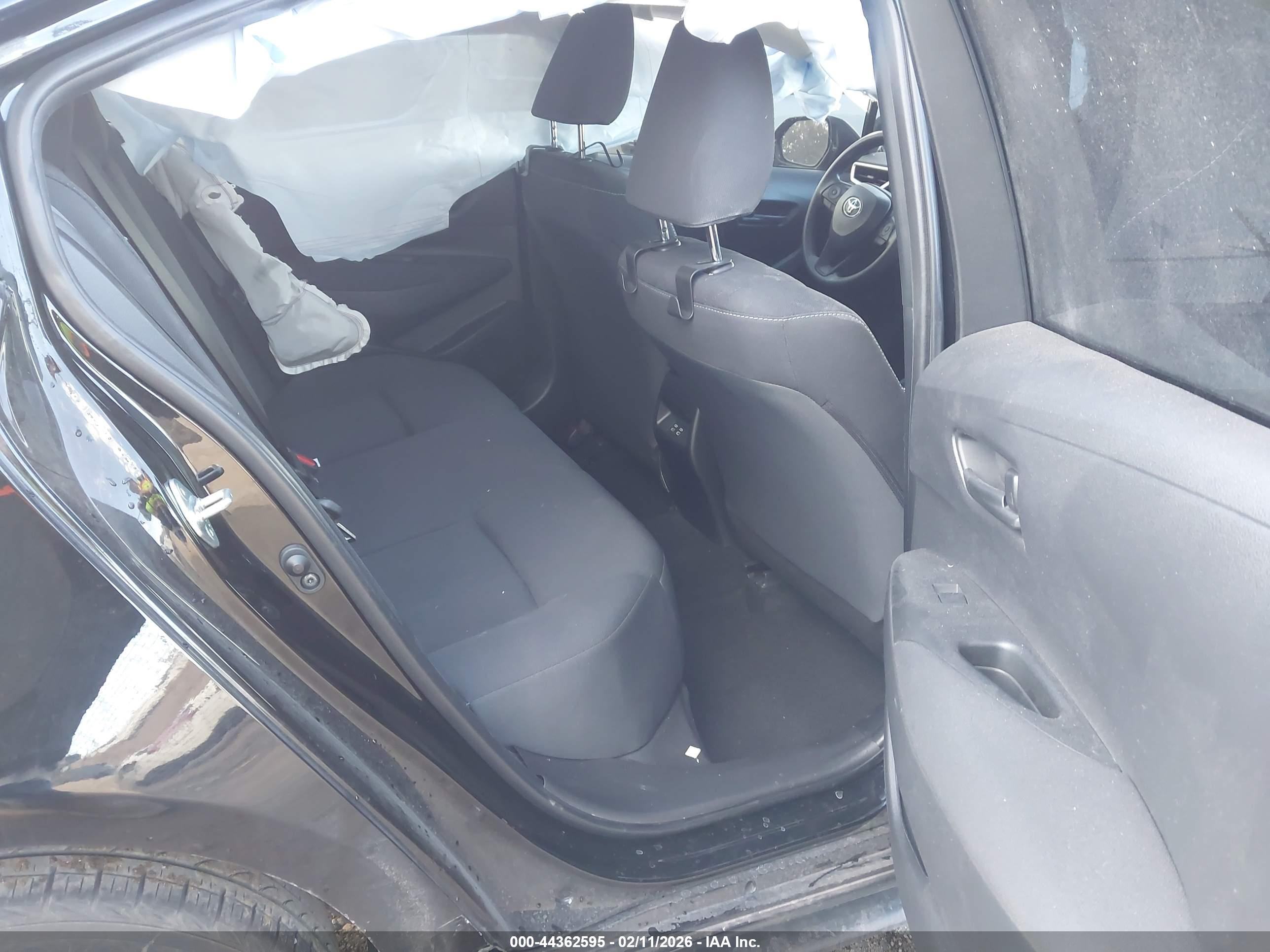 TOYOTA COROLLA image 8