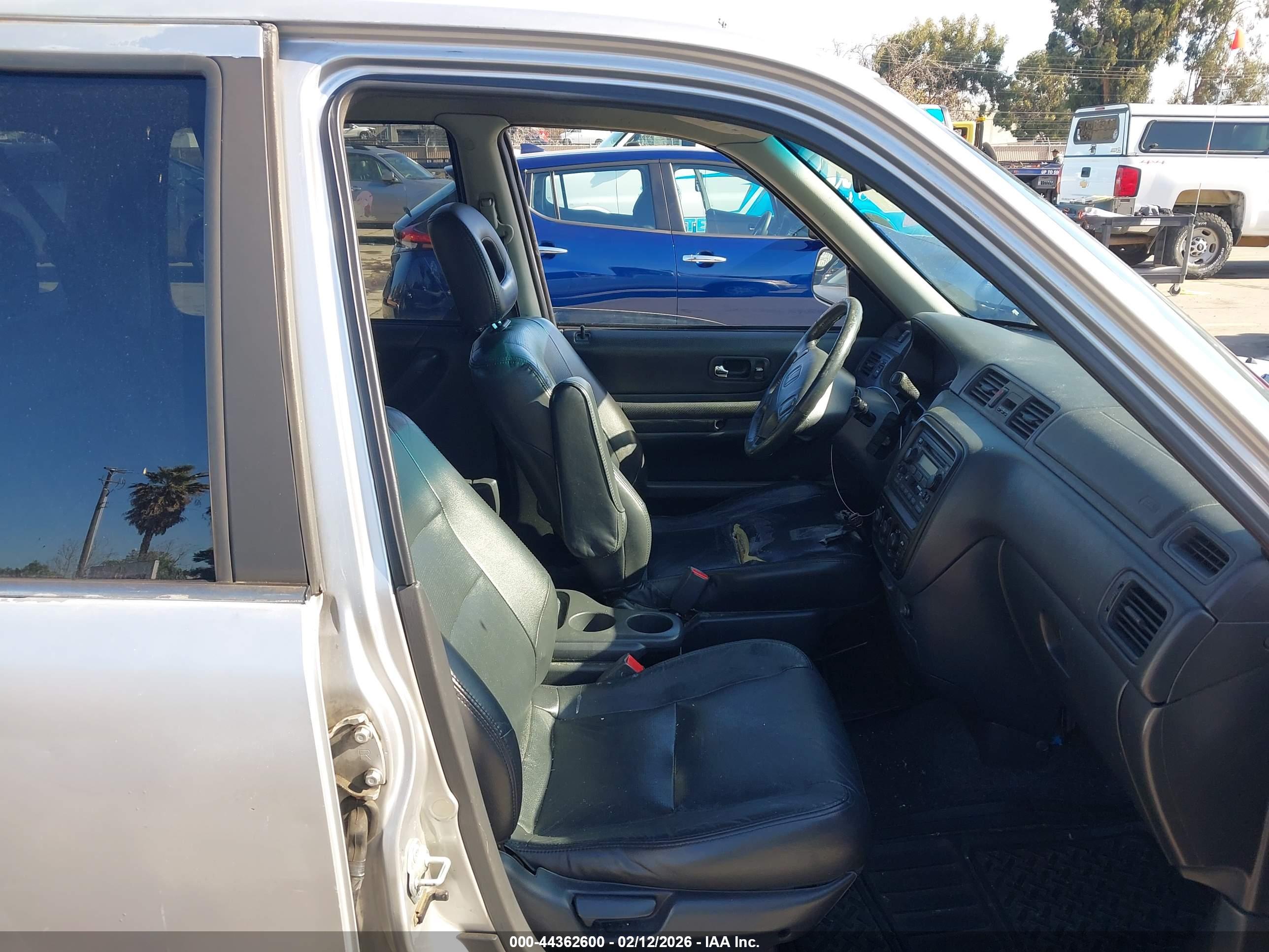 HONDA CR-V image 5