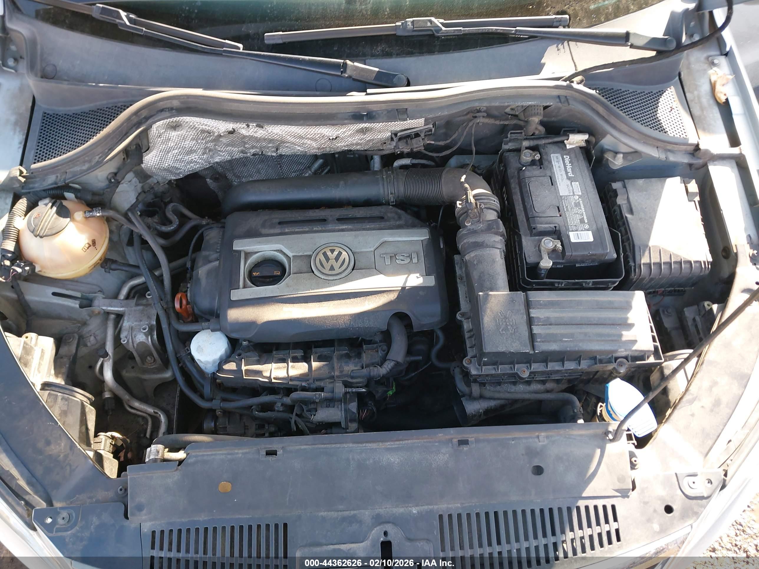 VOLKSWAGEN TIGUAN image 10