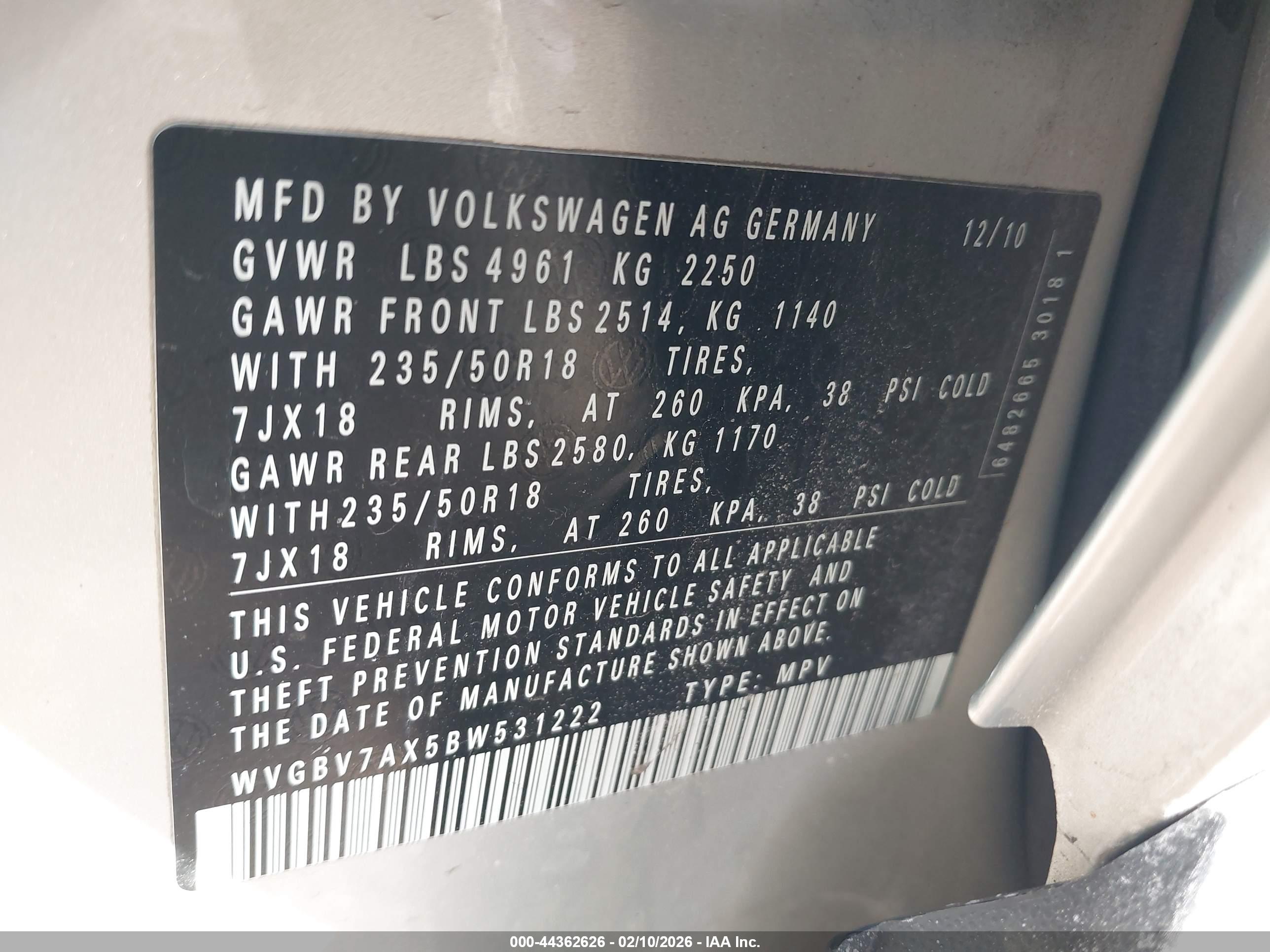 VOLKSWAGEN TIGUAN image 9