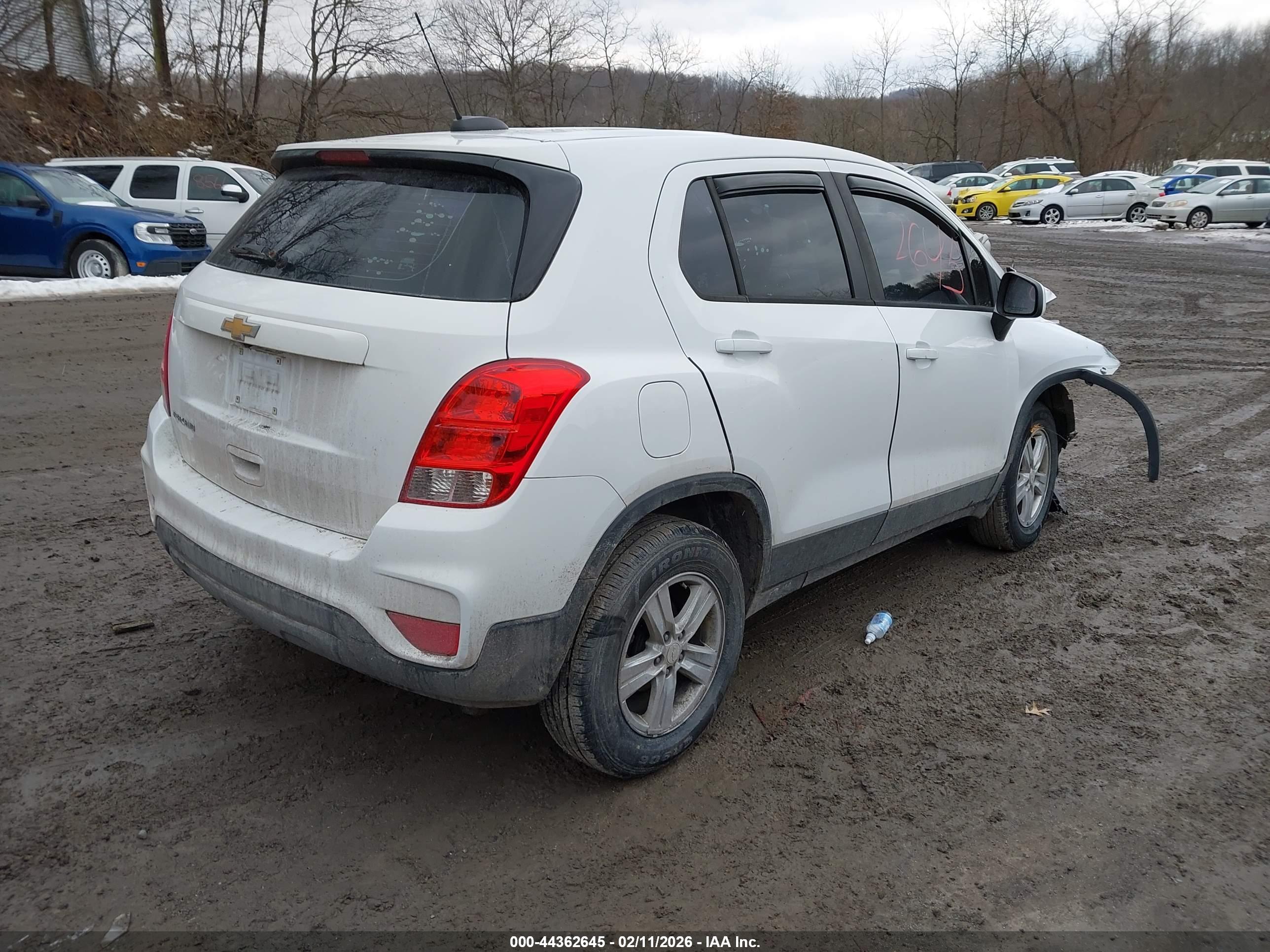 CHEVROLET TRAX image 4