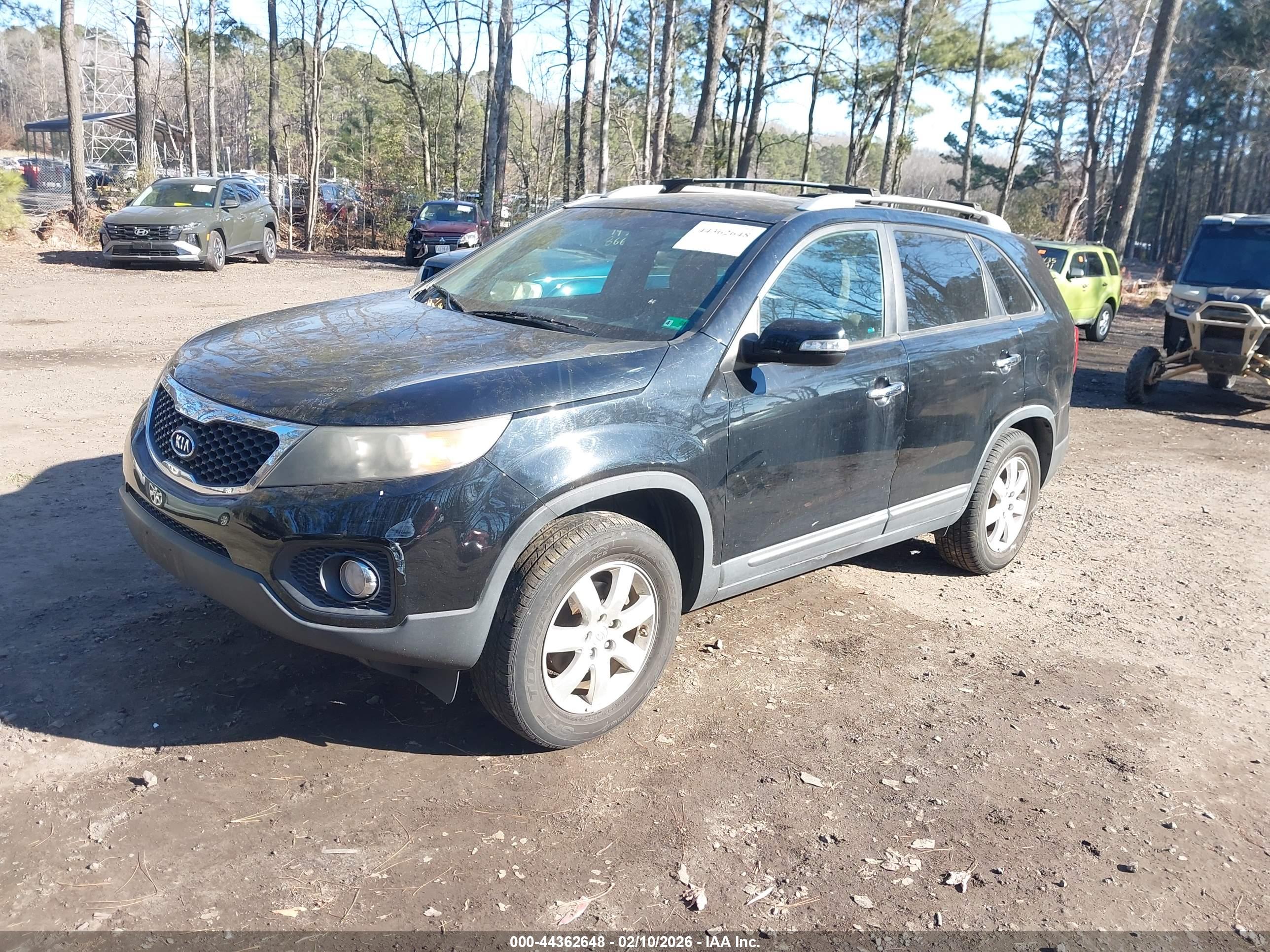 KIA SORENTO image 2