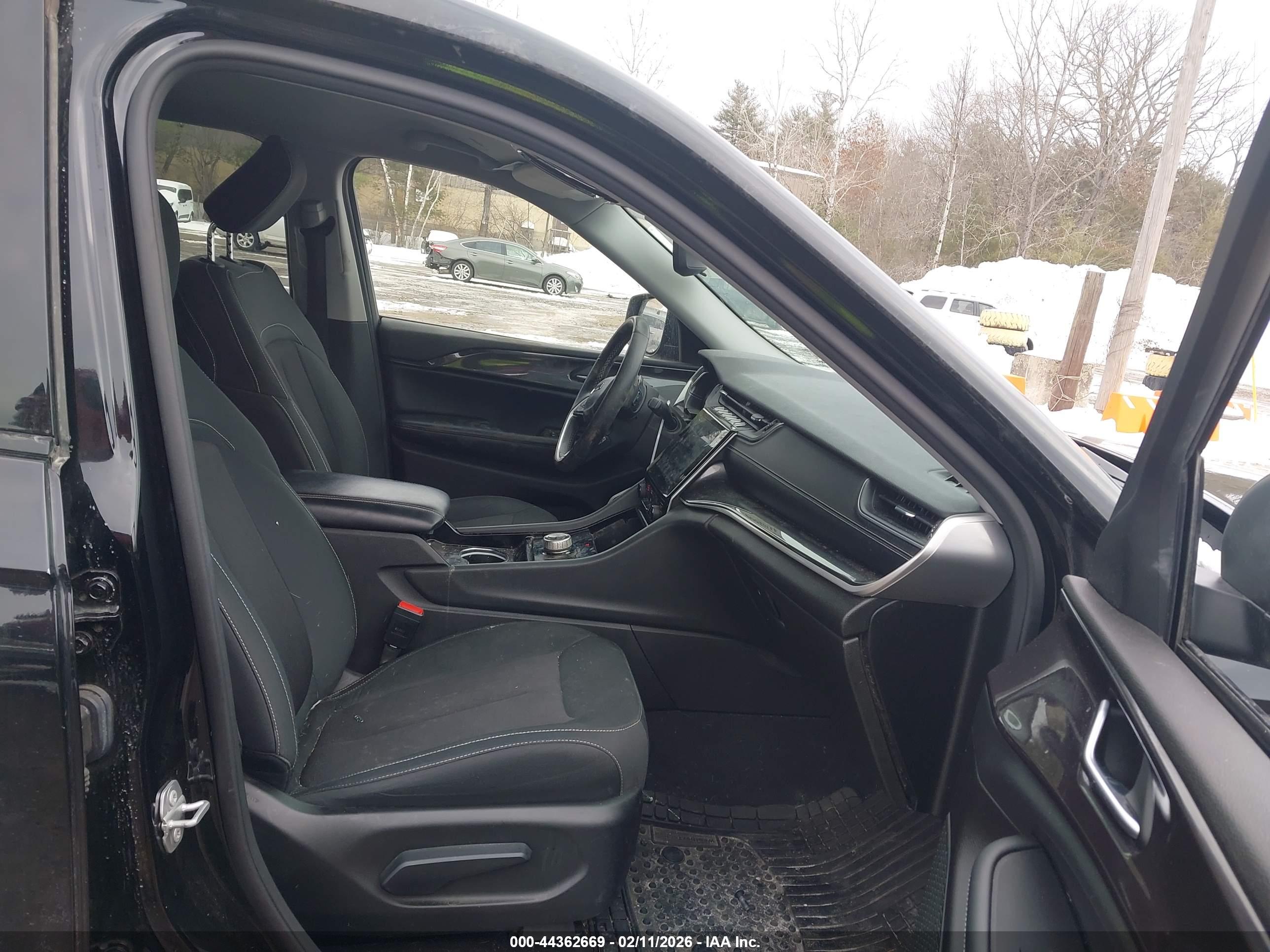 JEEP GRAND image 5