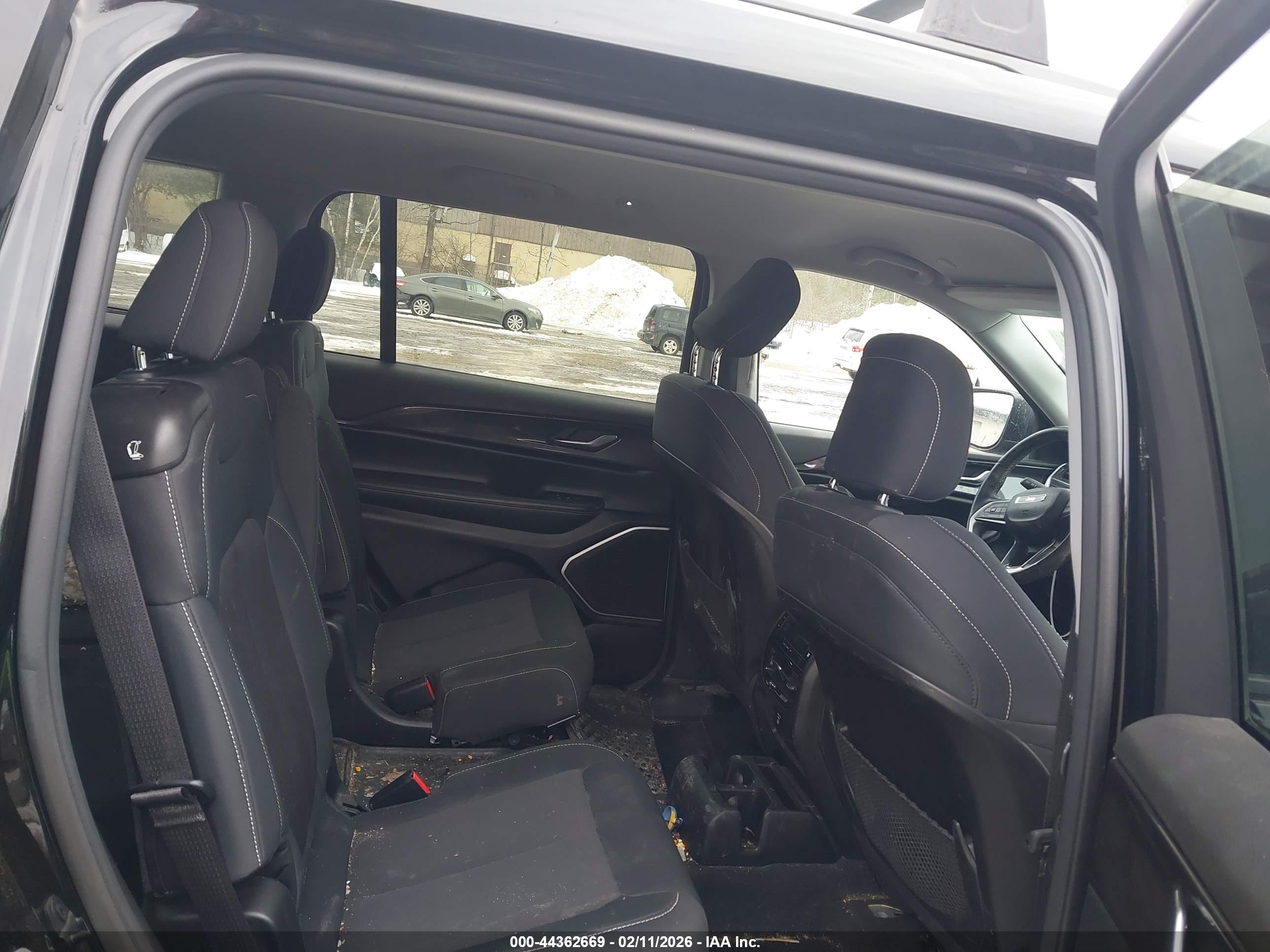 JEEP GRAND image 8