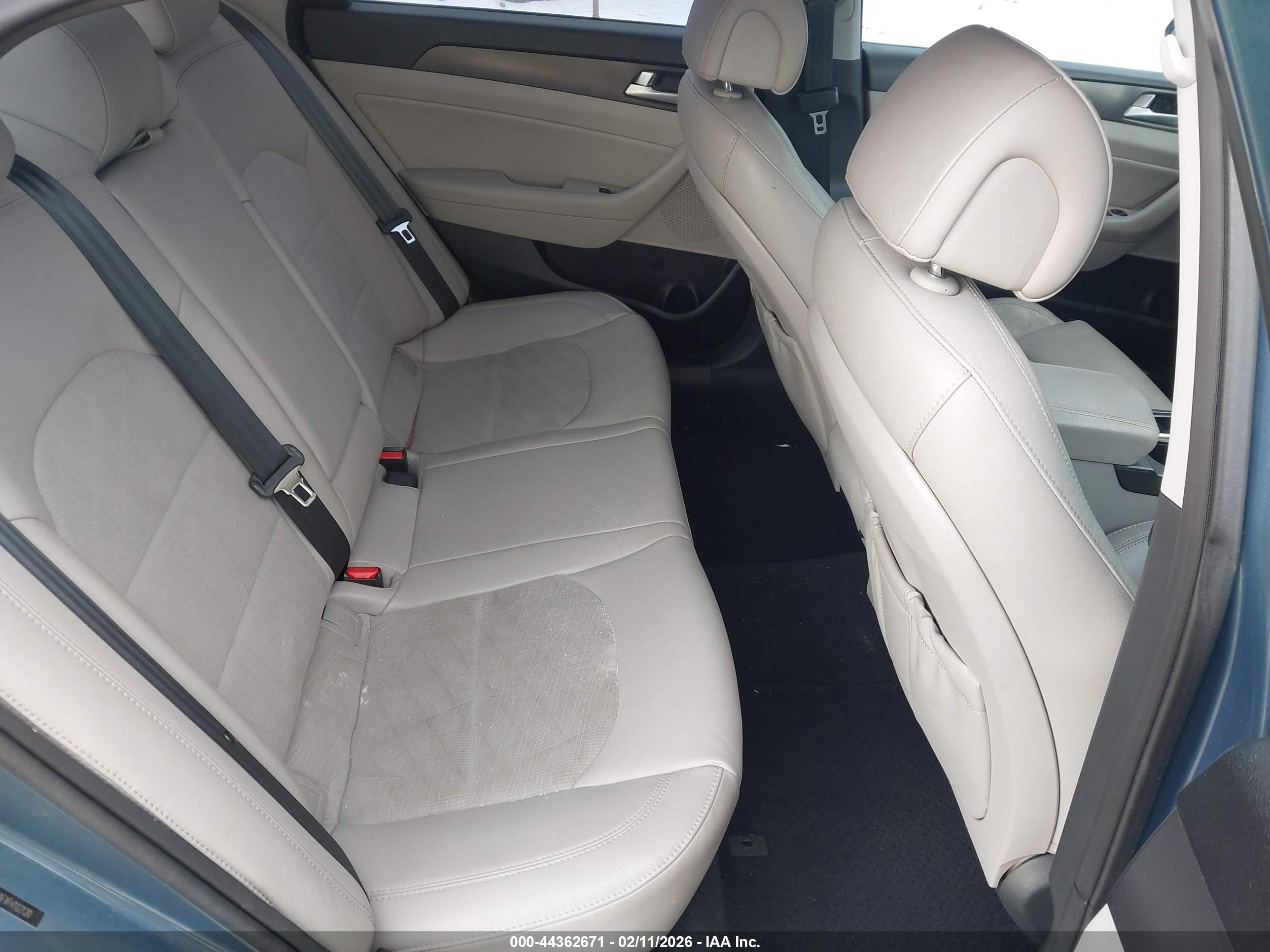 HYUNDAI SONATA image 8
