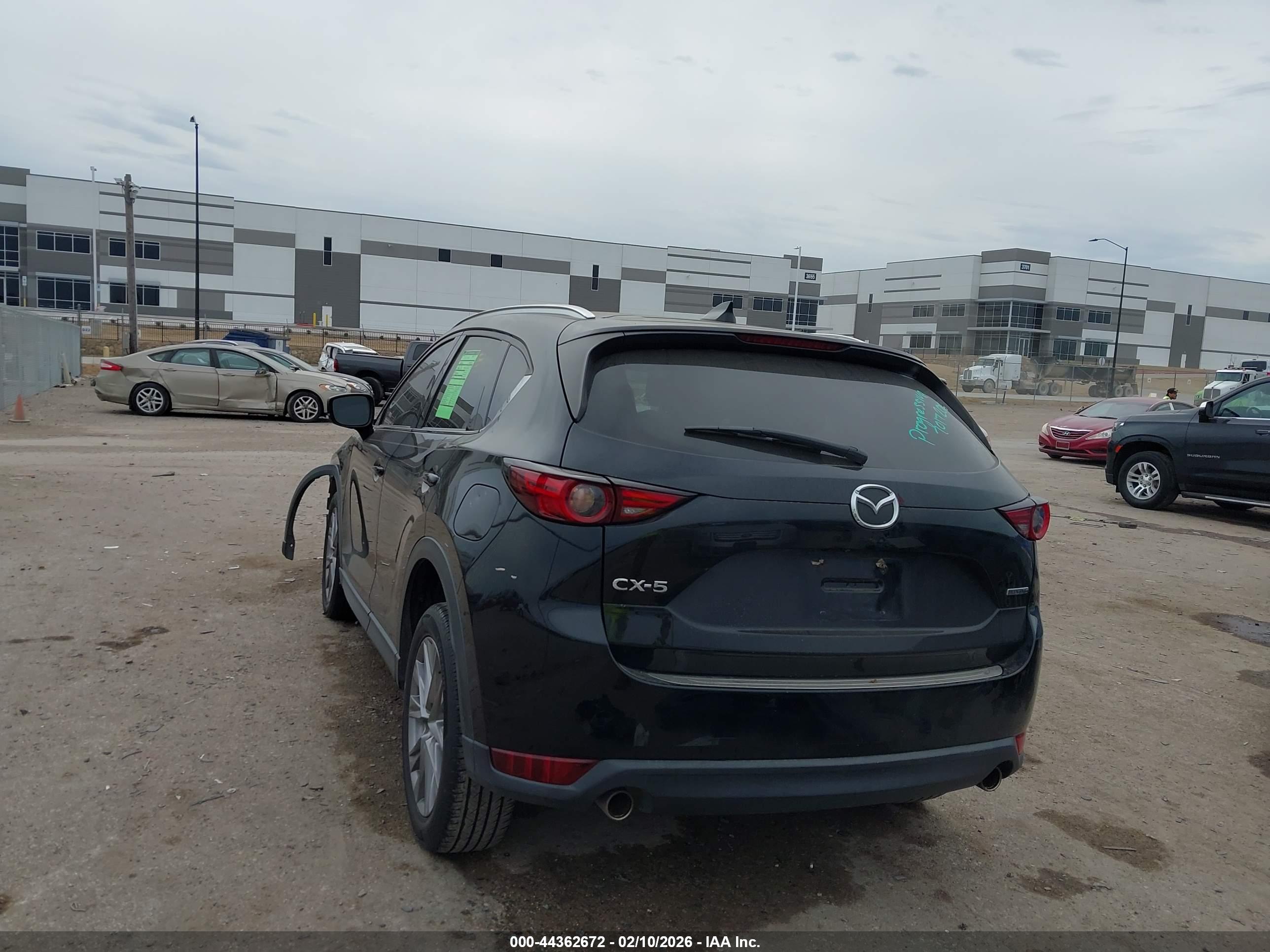 MAZDA CX-5 image 3
