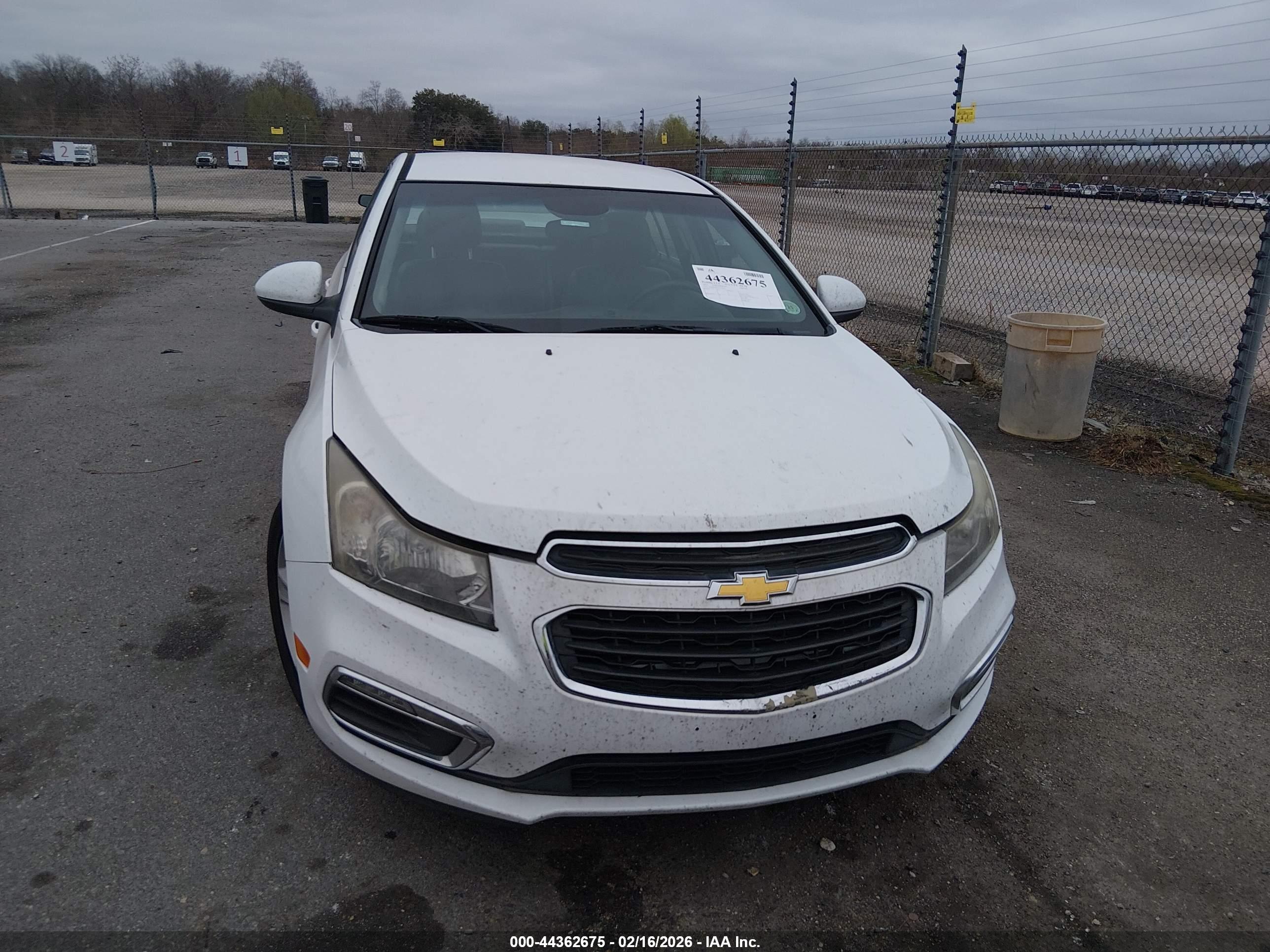 CHEVROLET CRUZE image 6