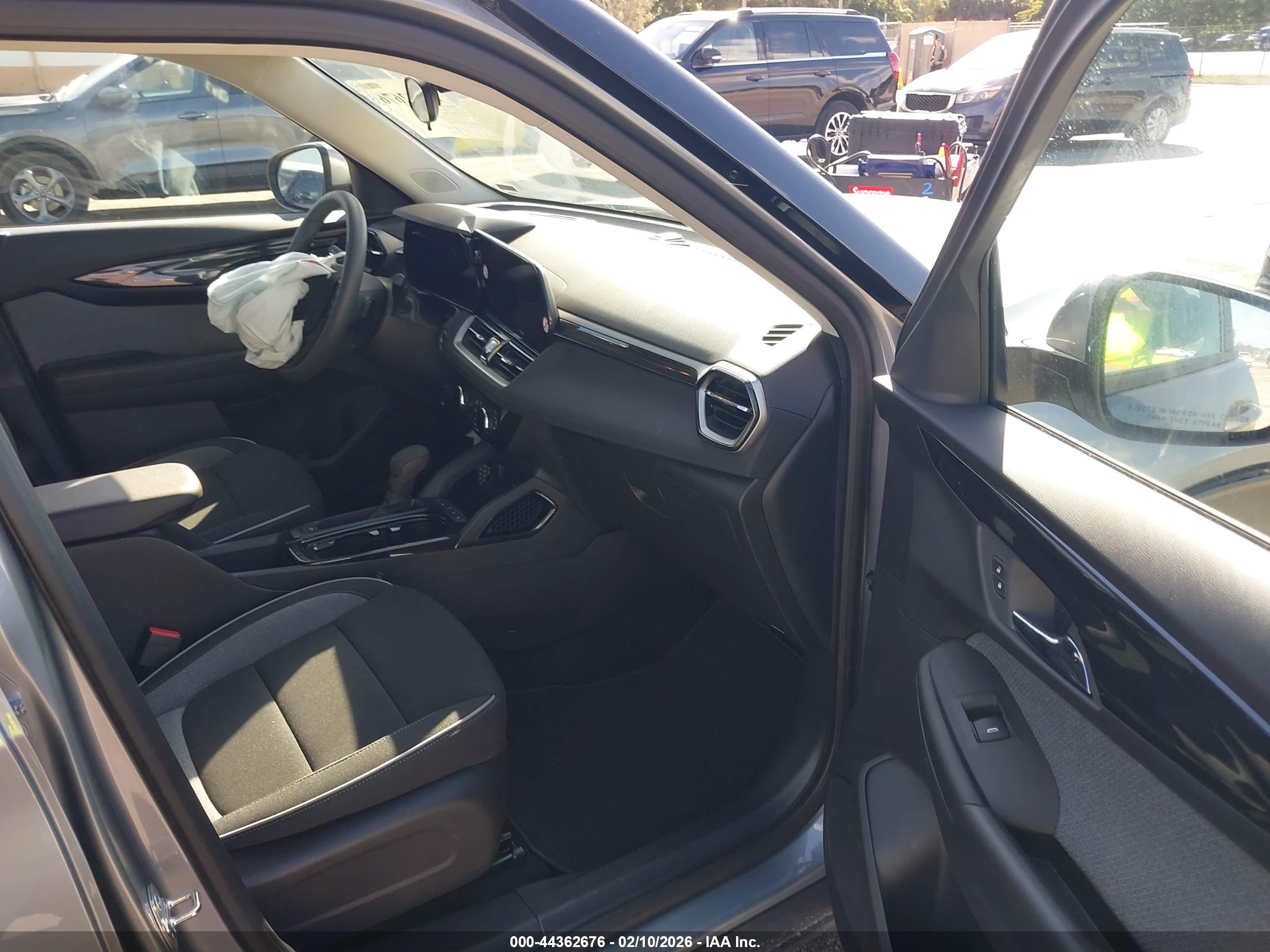 CHEVROLET TRAILBLAZER image 5