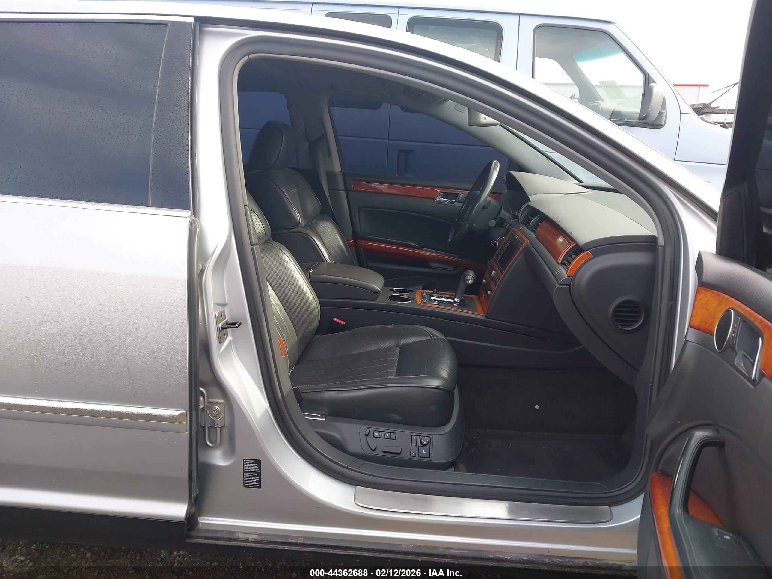 VOLKSWAGEN PHAETON image 5