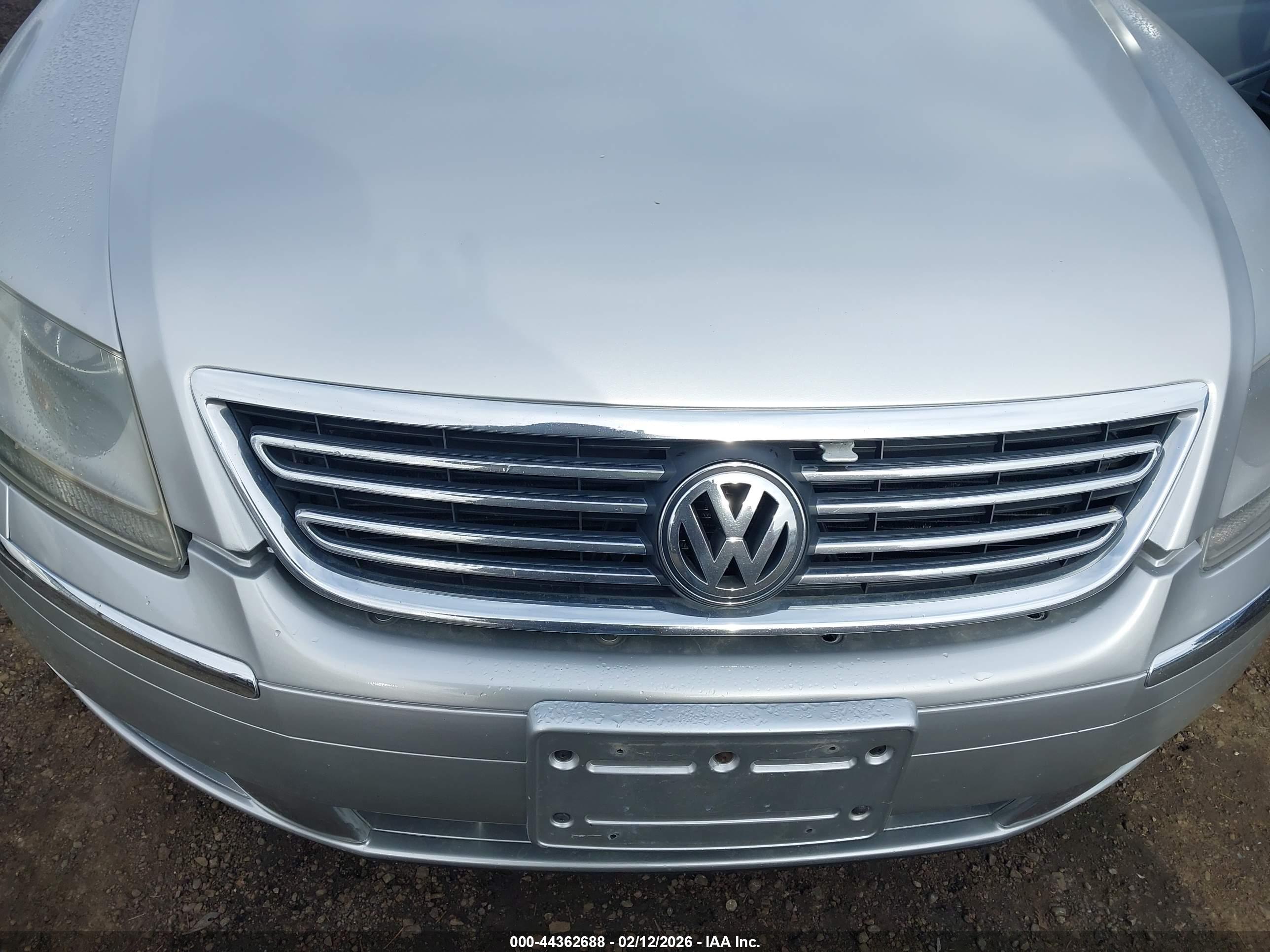 VOLKSWAGEN PHAETON image 6
