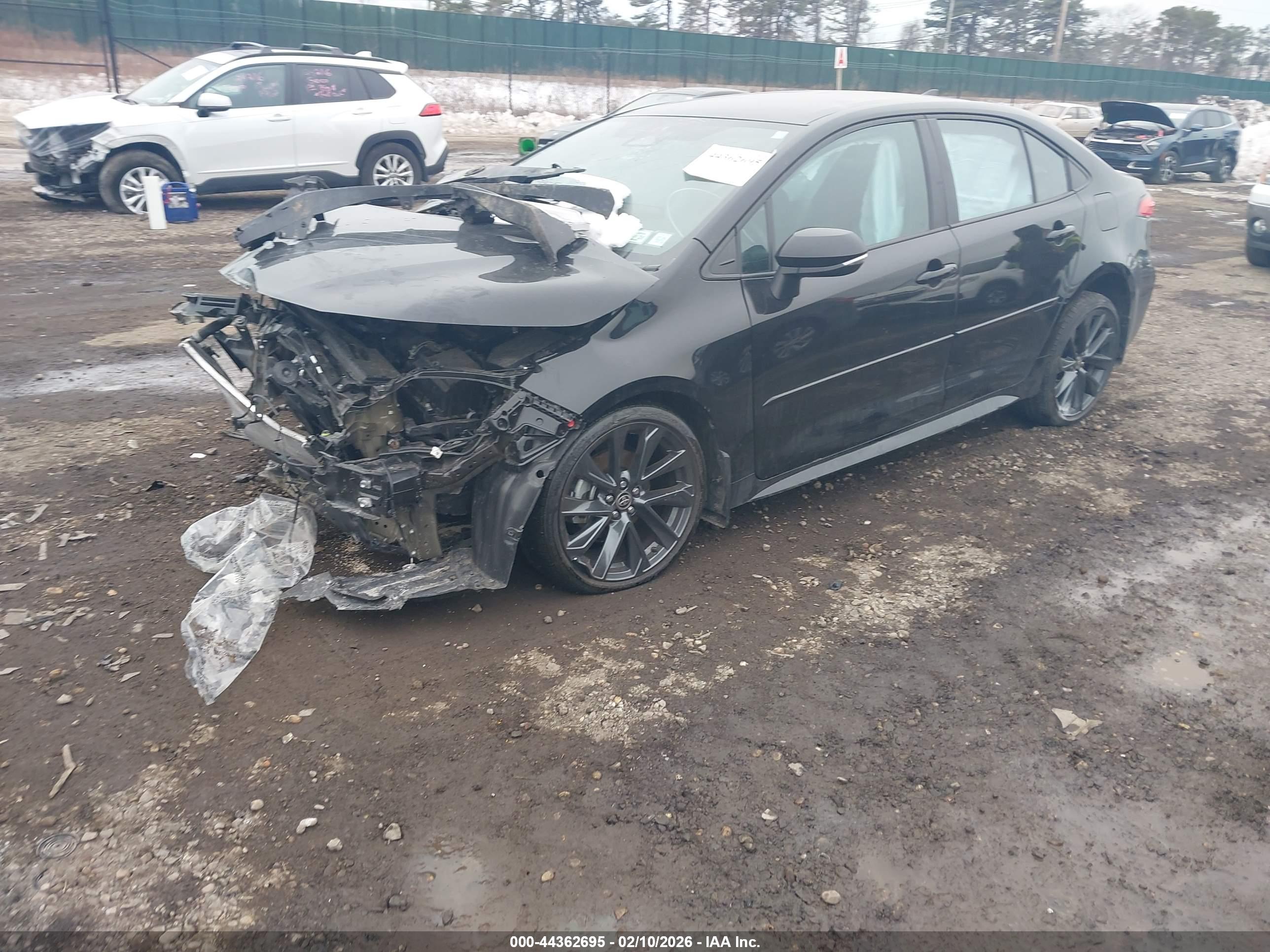 TOYOTA COROLLA image 2
