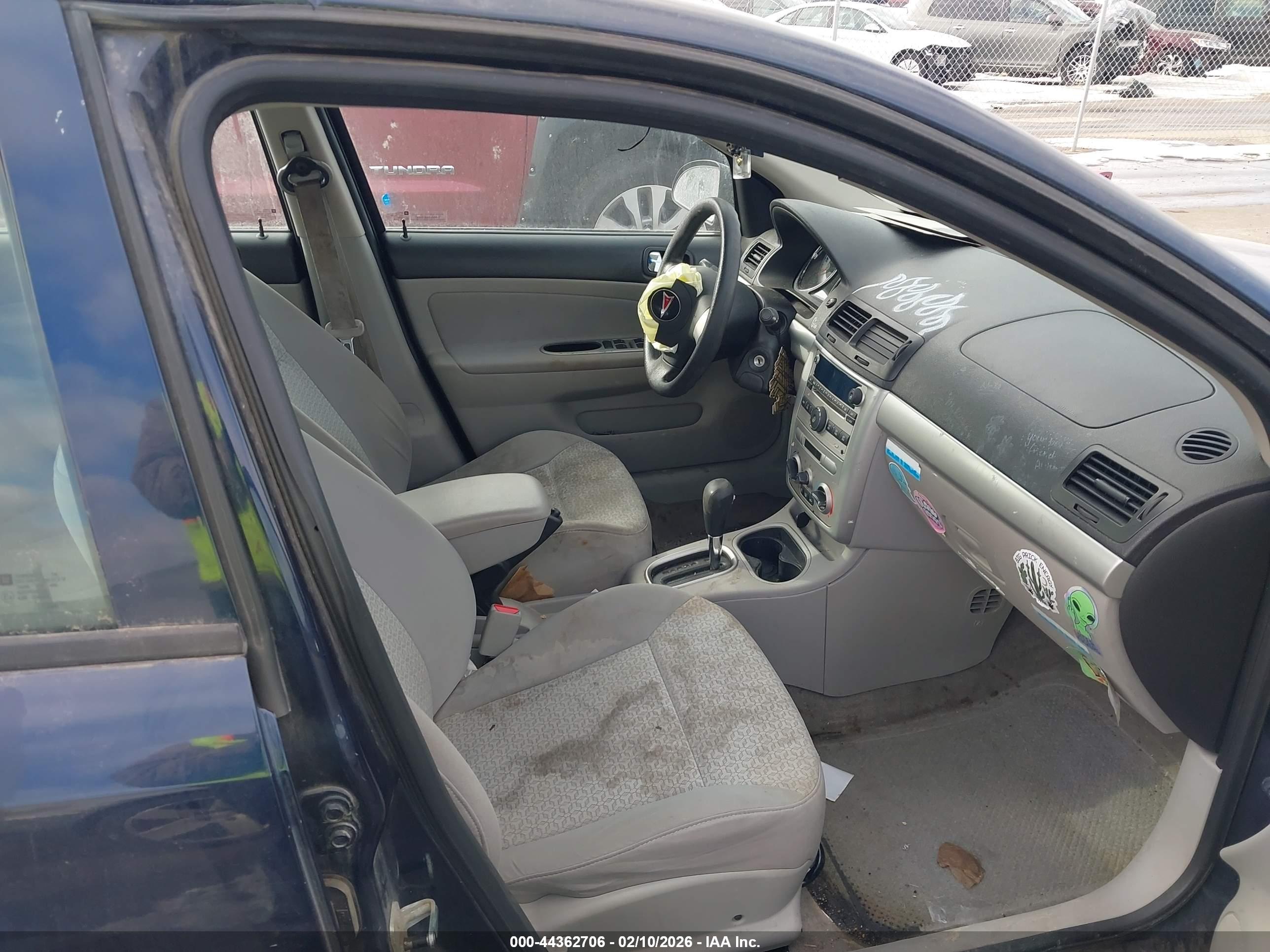 PONTIAC G5 image 5