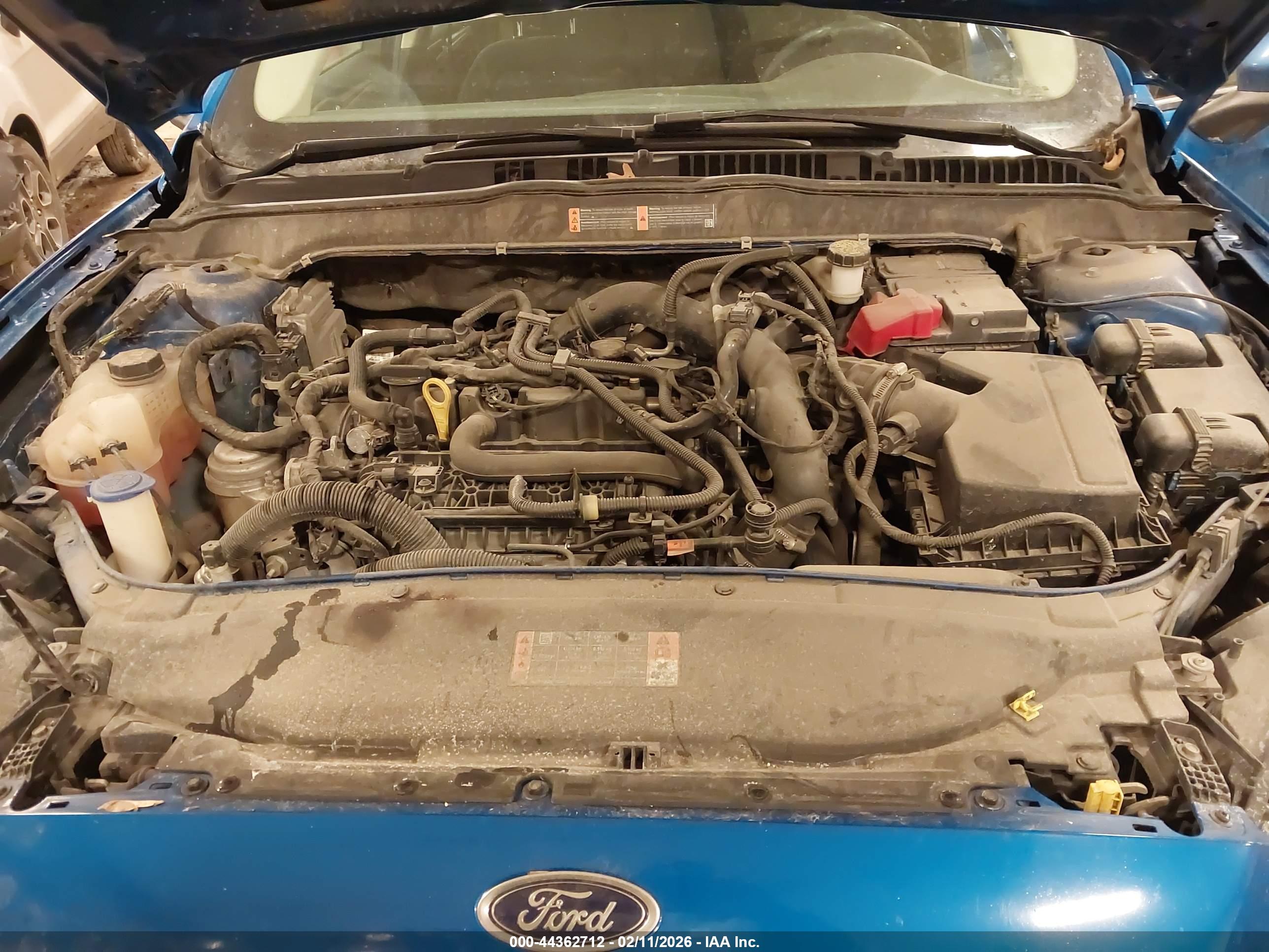 FORD FUSION image 10
