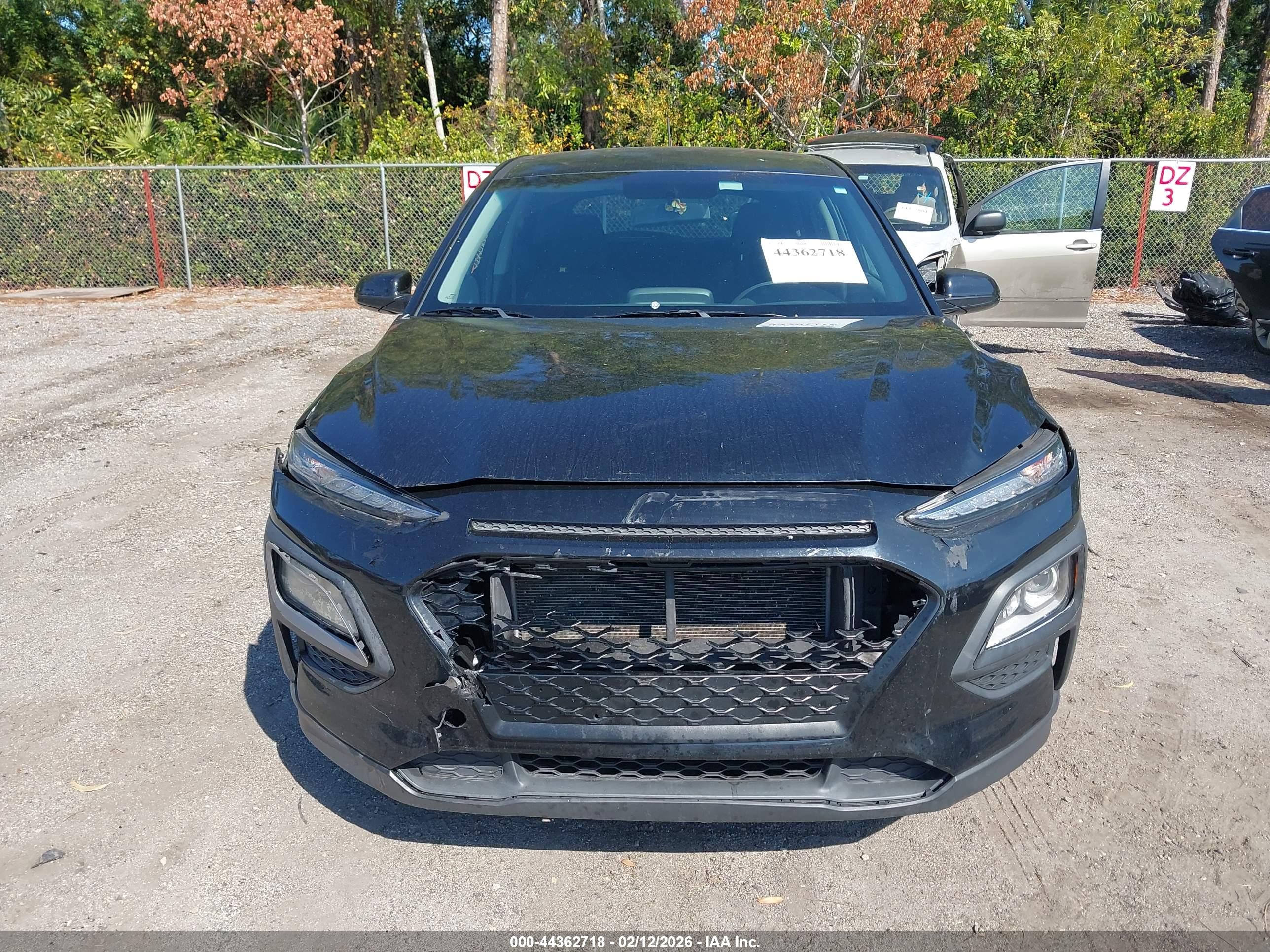 HYUNDAI KONA image 6
