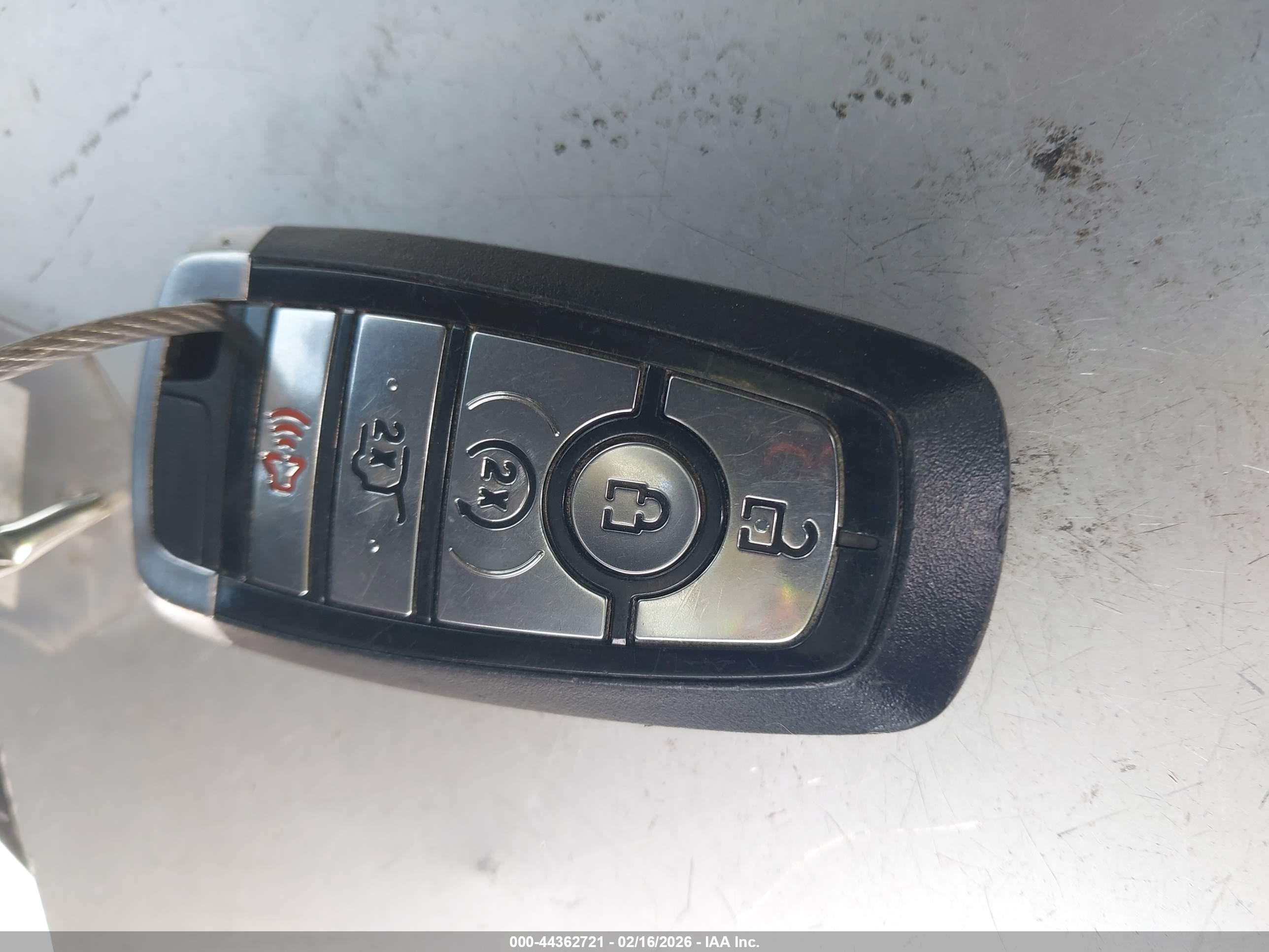 FORD ESCAPE image 11