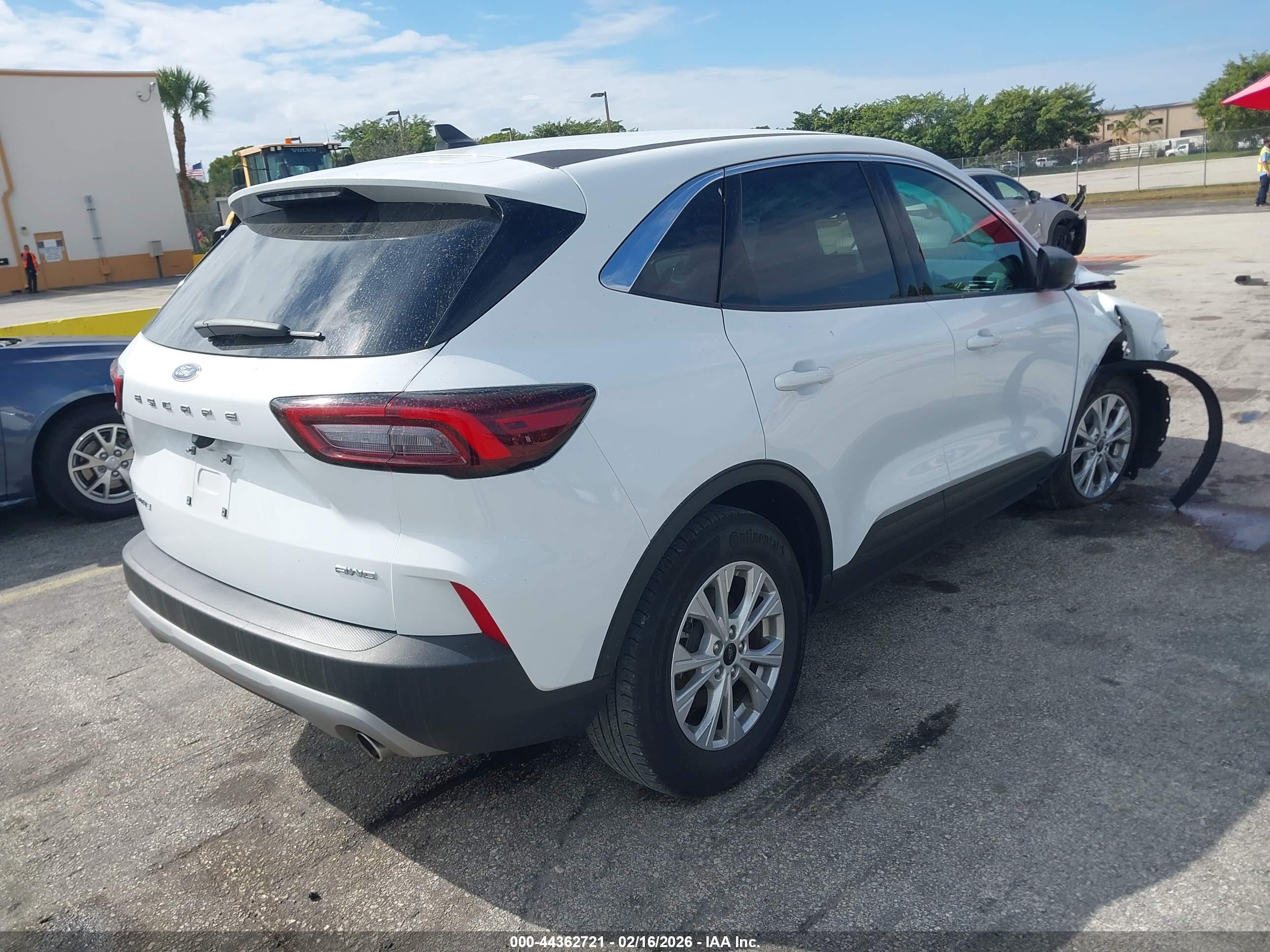 FORD ESCAPE image 4