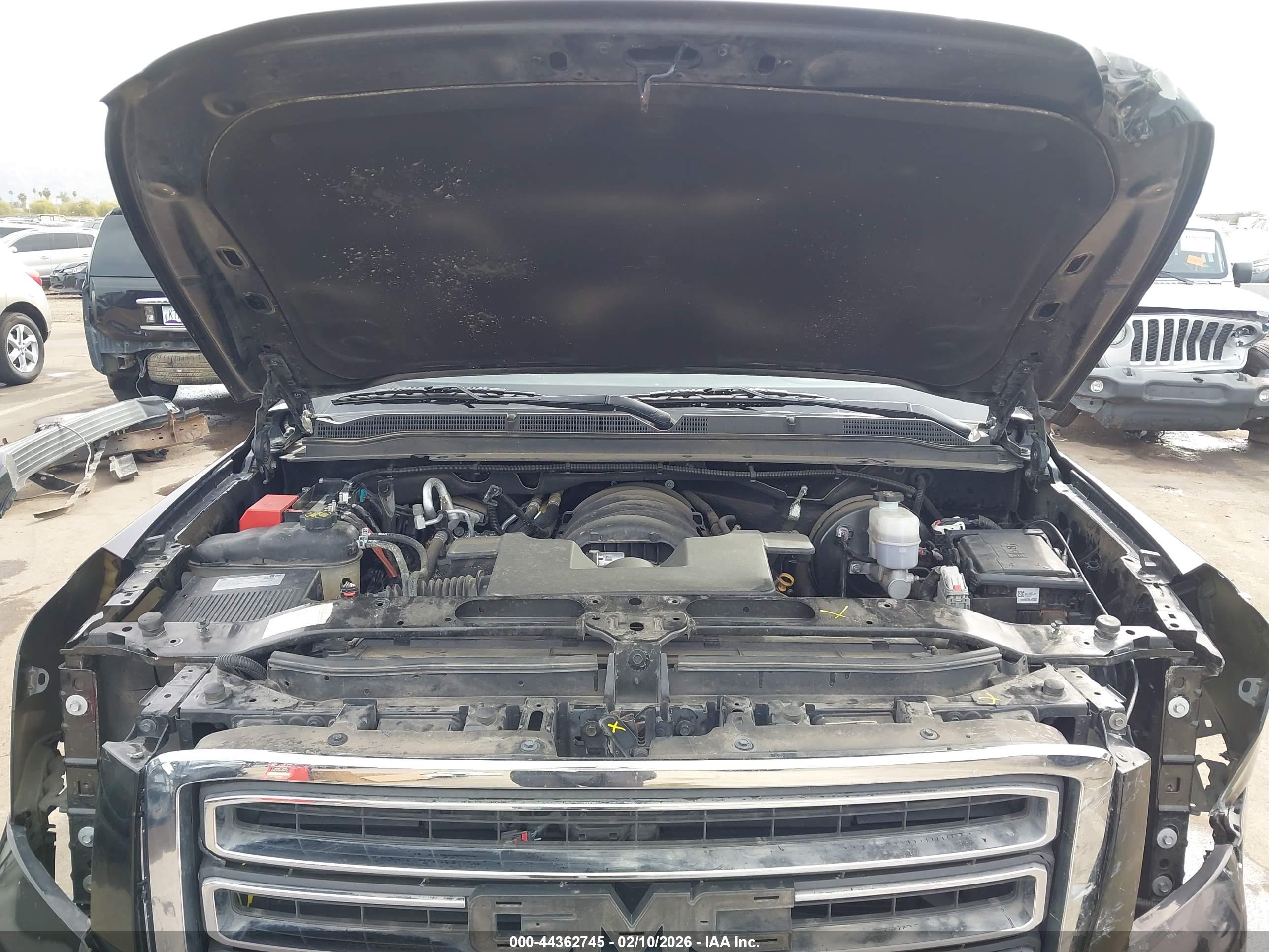 GMC YUKON image 10