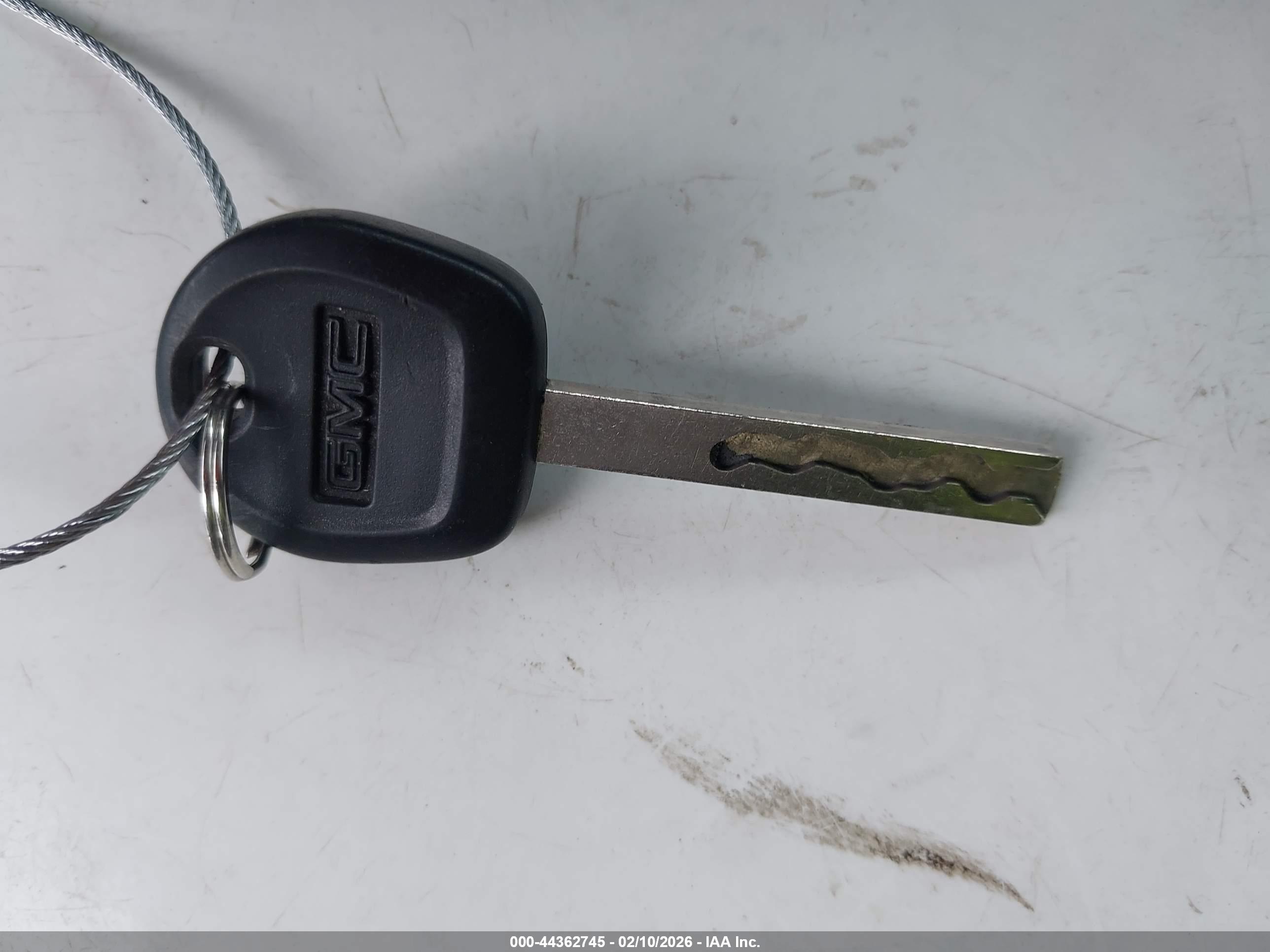 GMC YUKON image 11