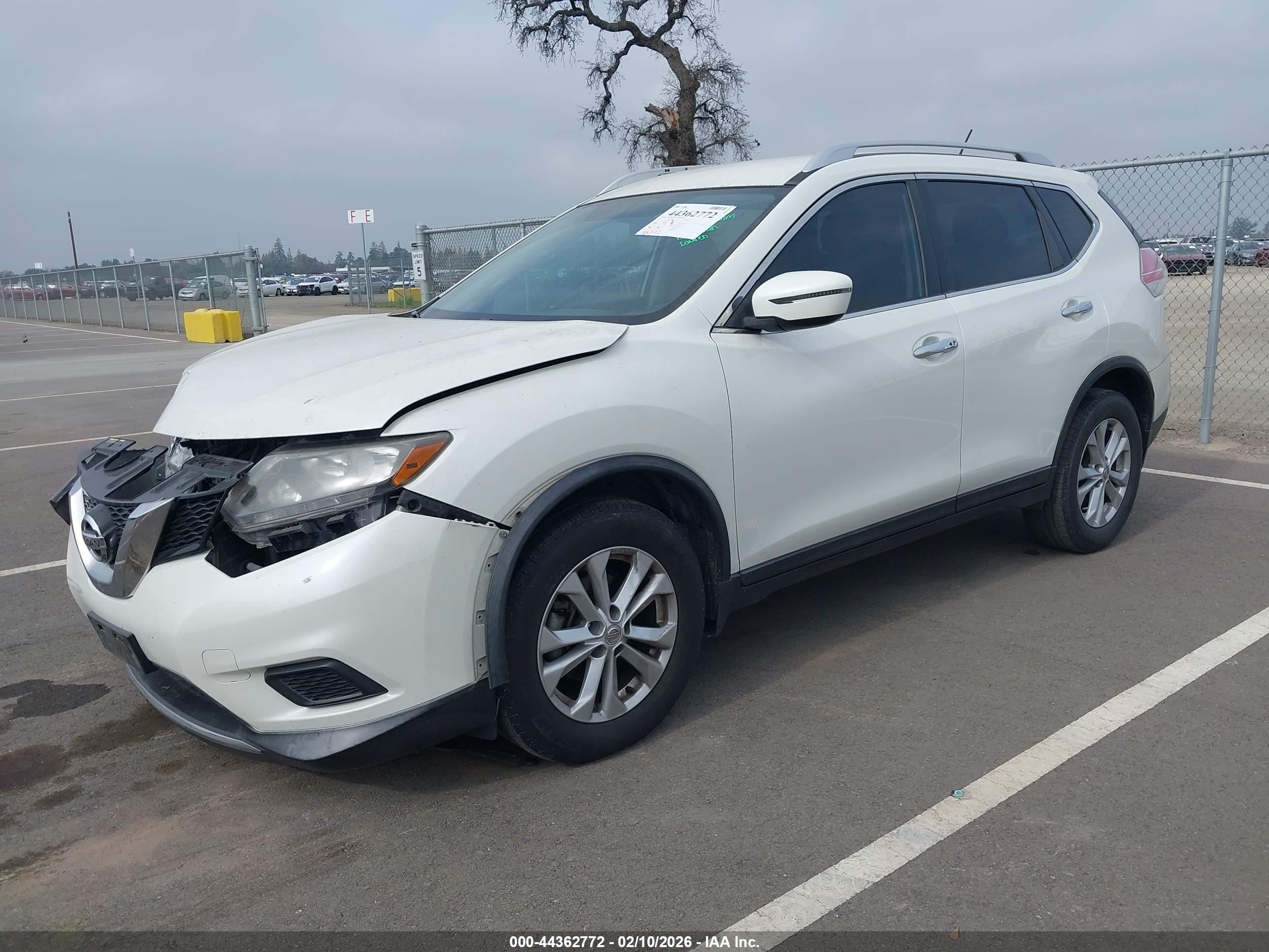 NISSAN ROGUE image 2