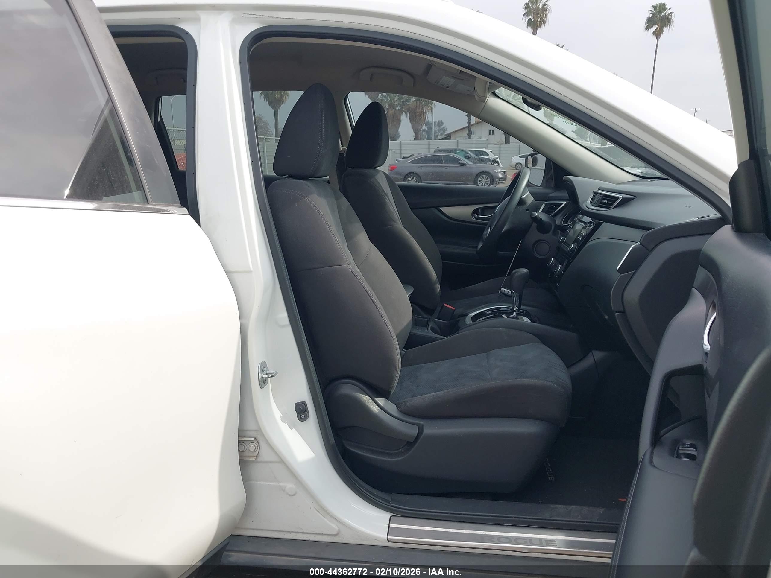 NISSAN ROGUE image 5