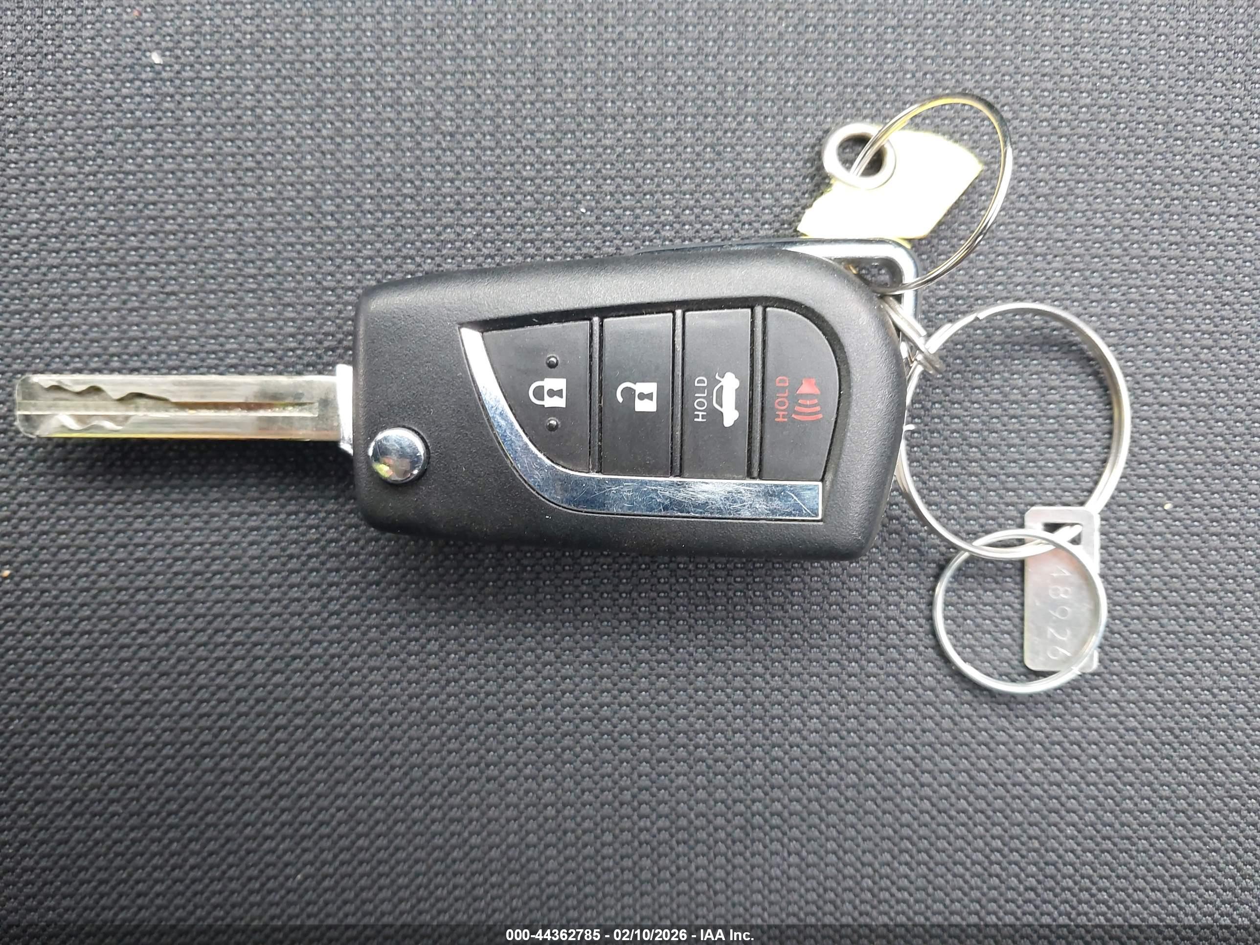 TOYOTA COROLLA image 11