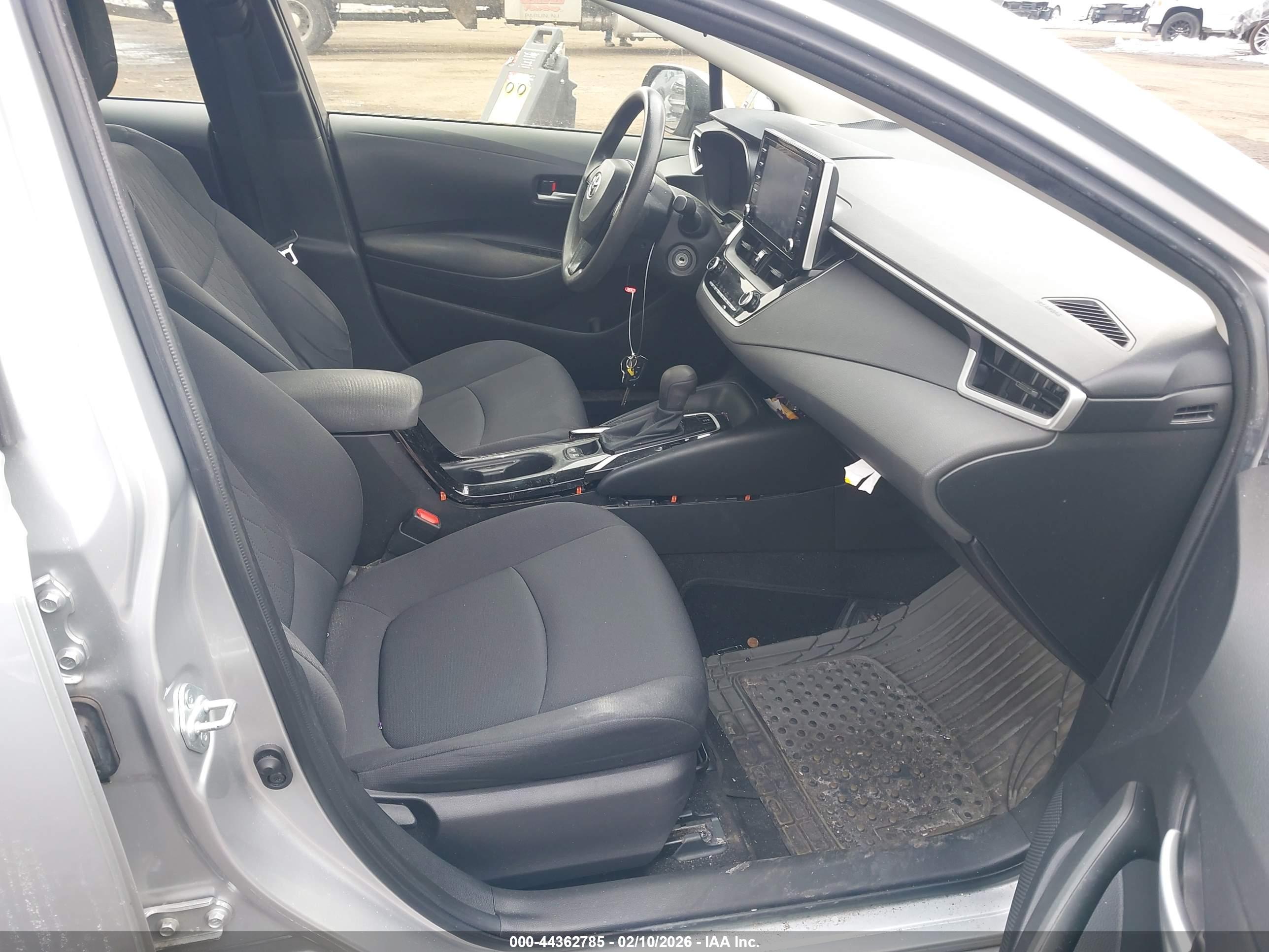 TOYOTA COROLLA image 5