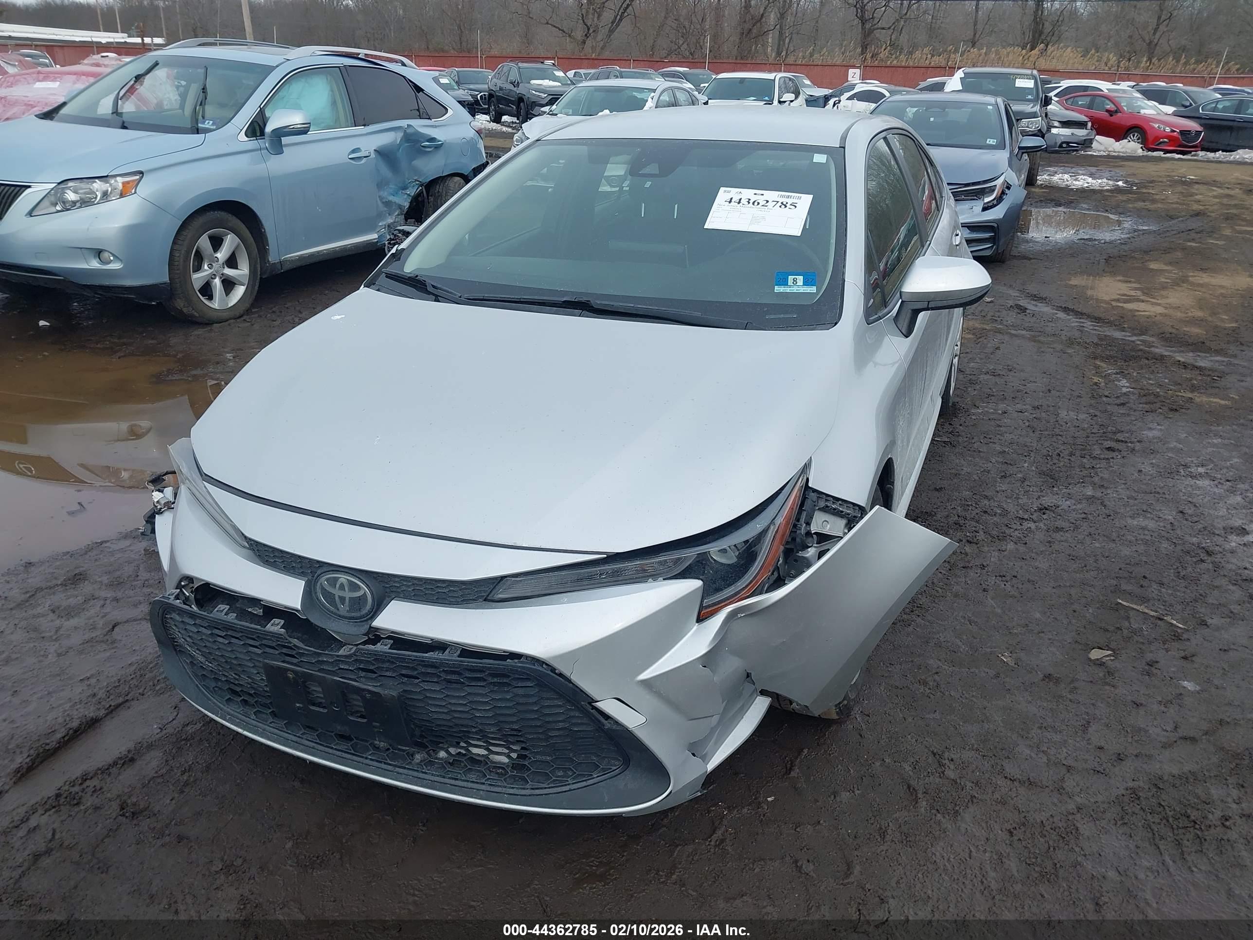 TOYOTA COROLLA image 6