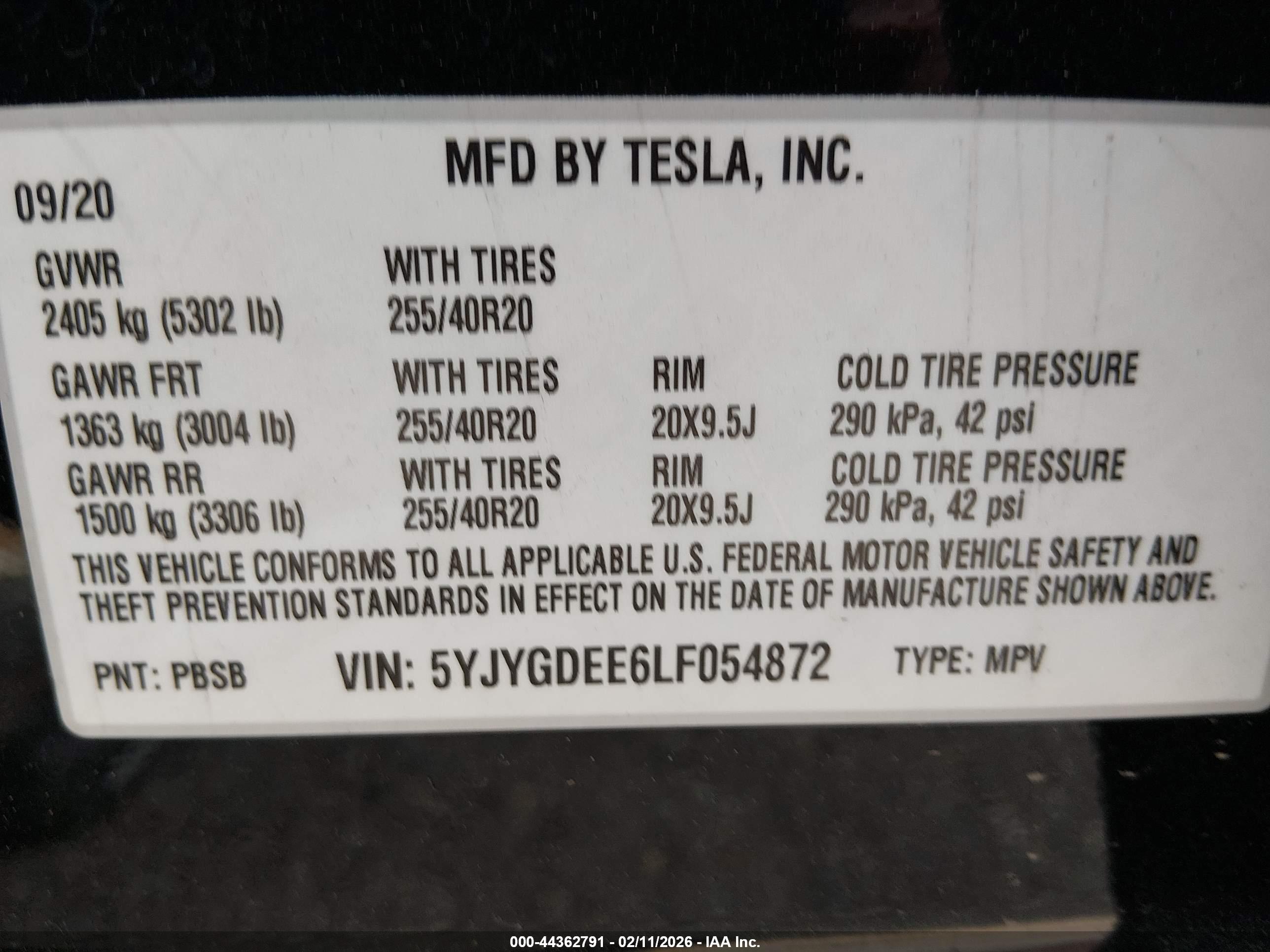 TESLA MODEL image 9