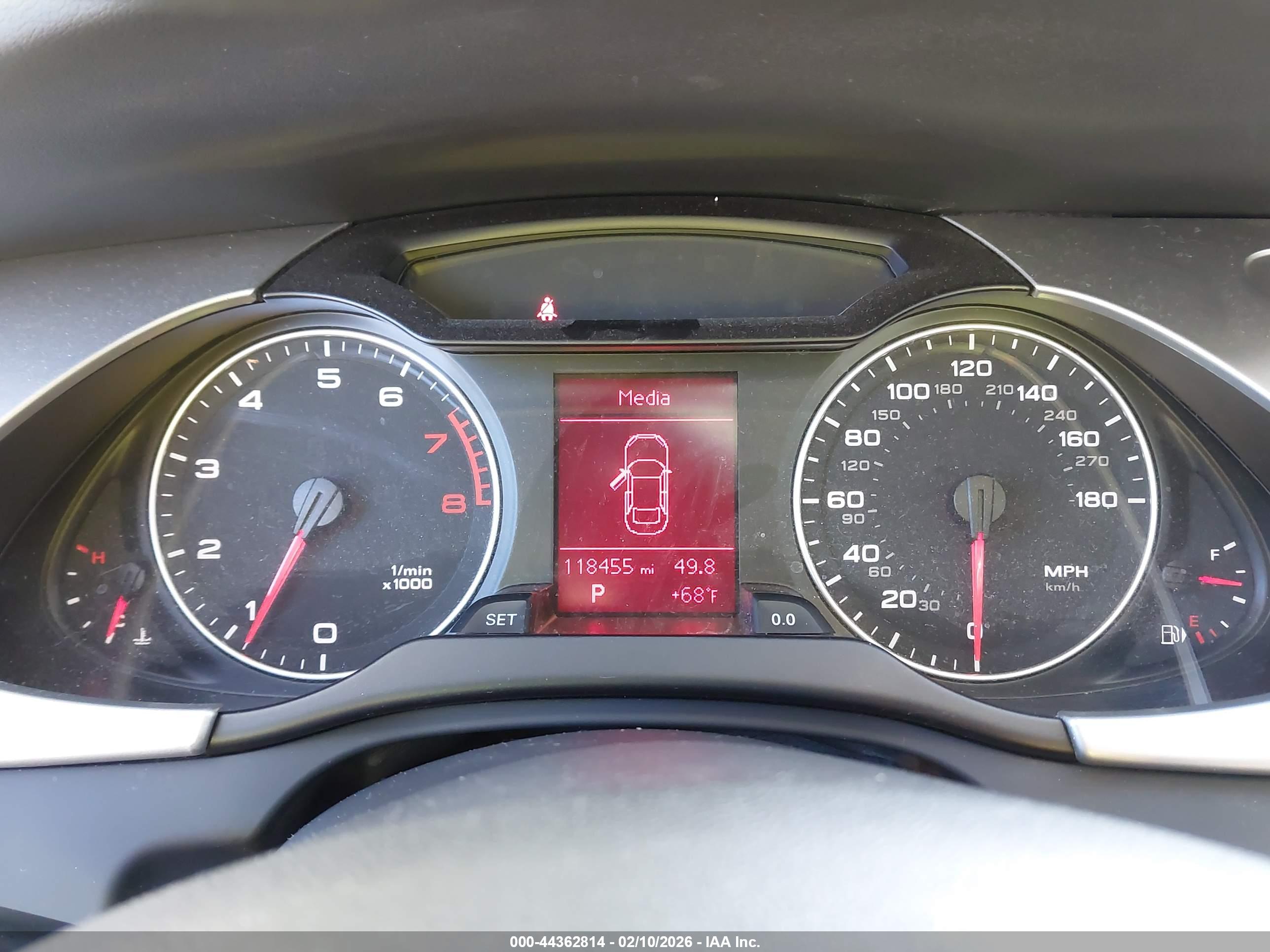 AUDI A4 image 7