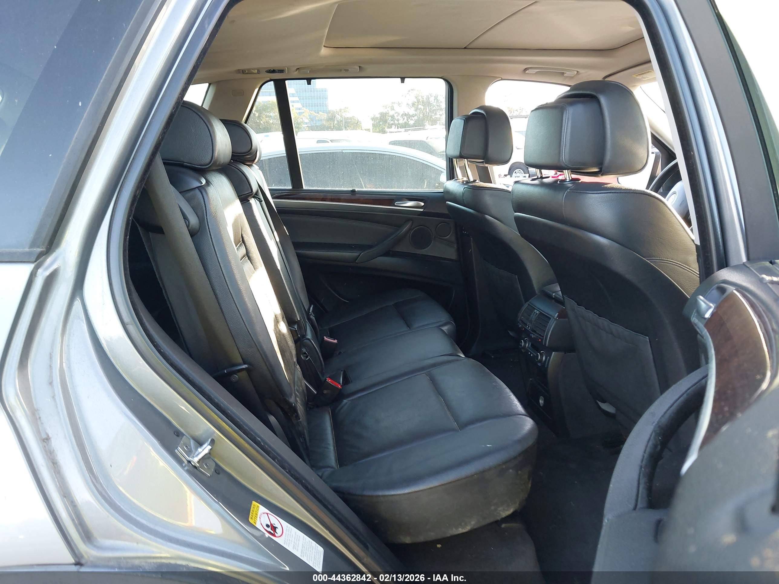 BMW X5 image 8
