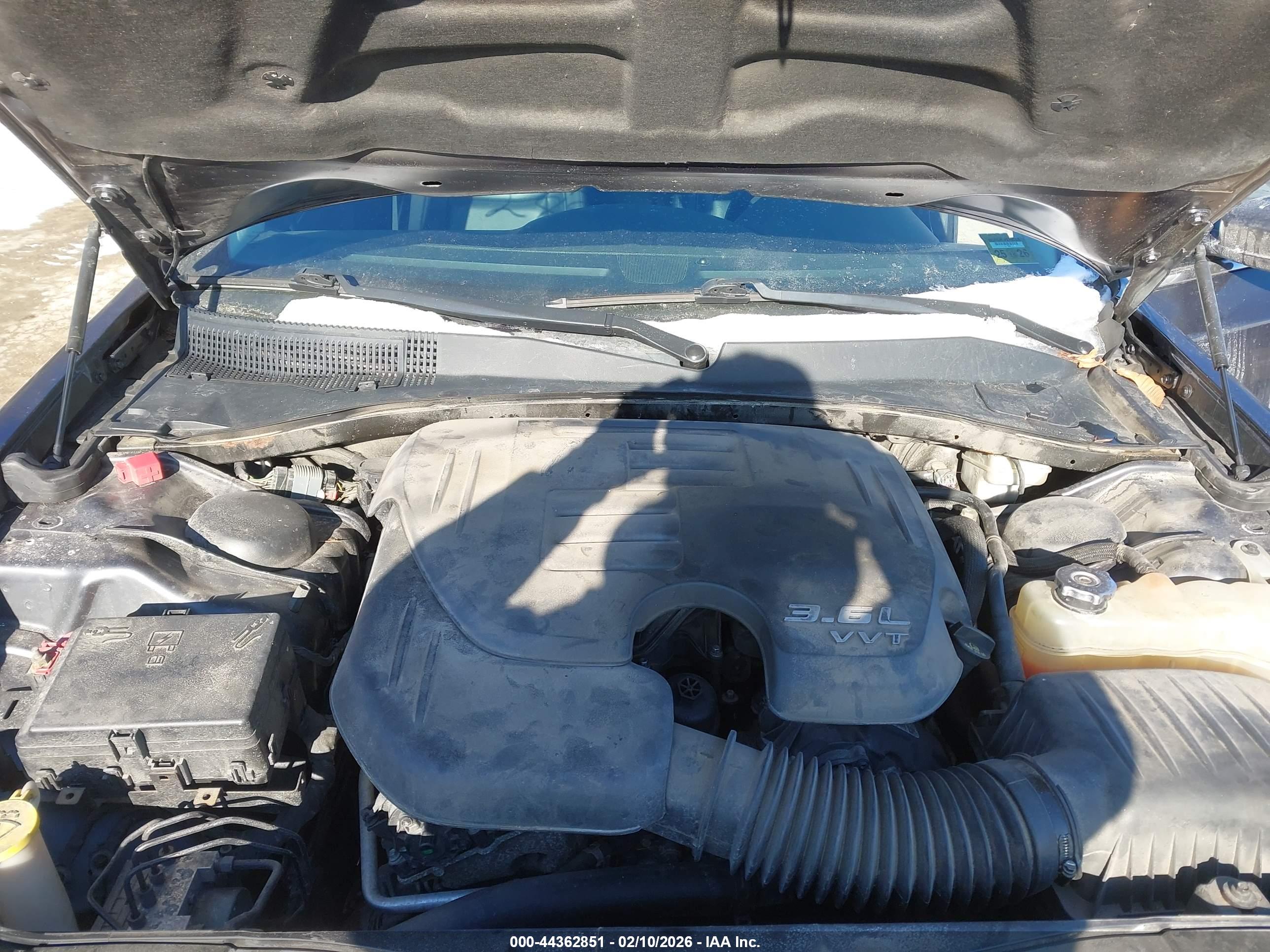 CHRYSLER 300 image 10