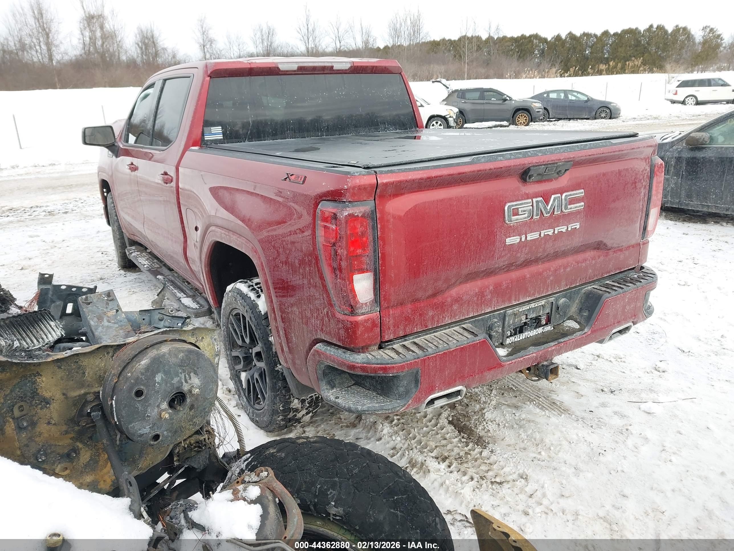 GMC SIERRA image 3