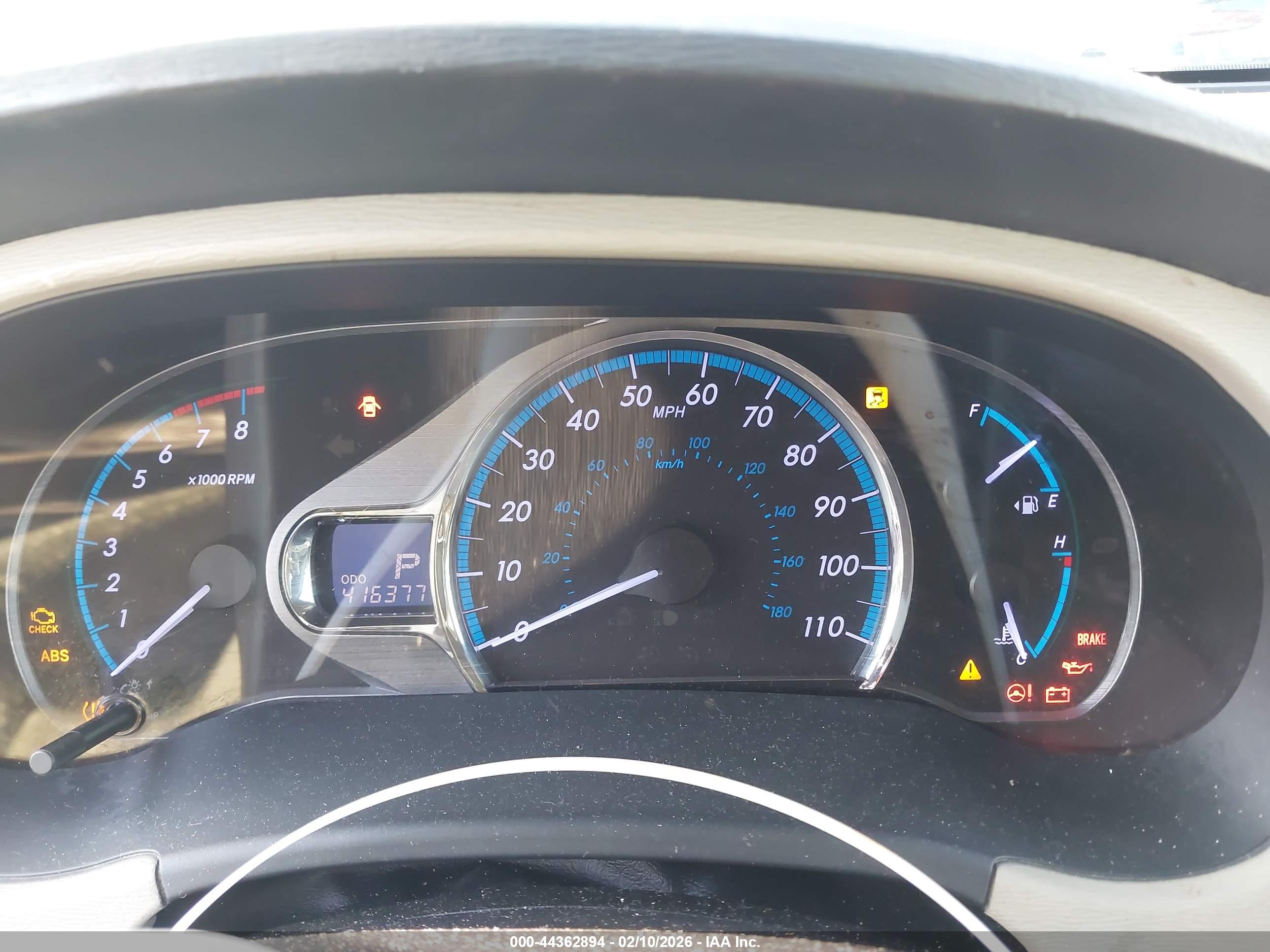 TOYOTA SIENNA image 7