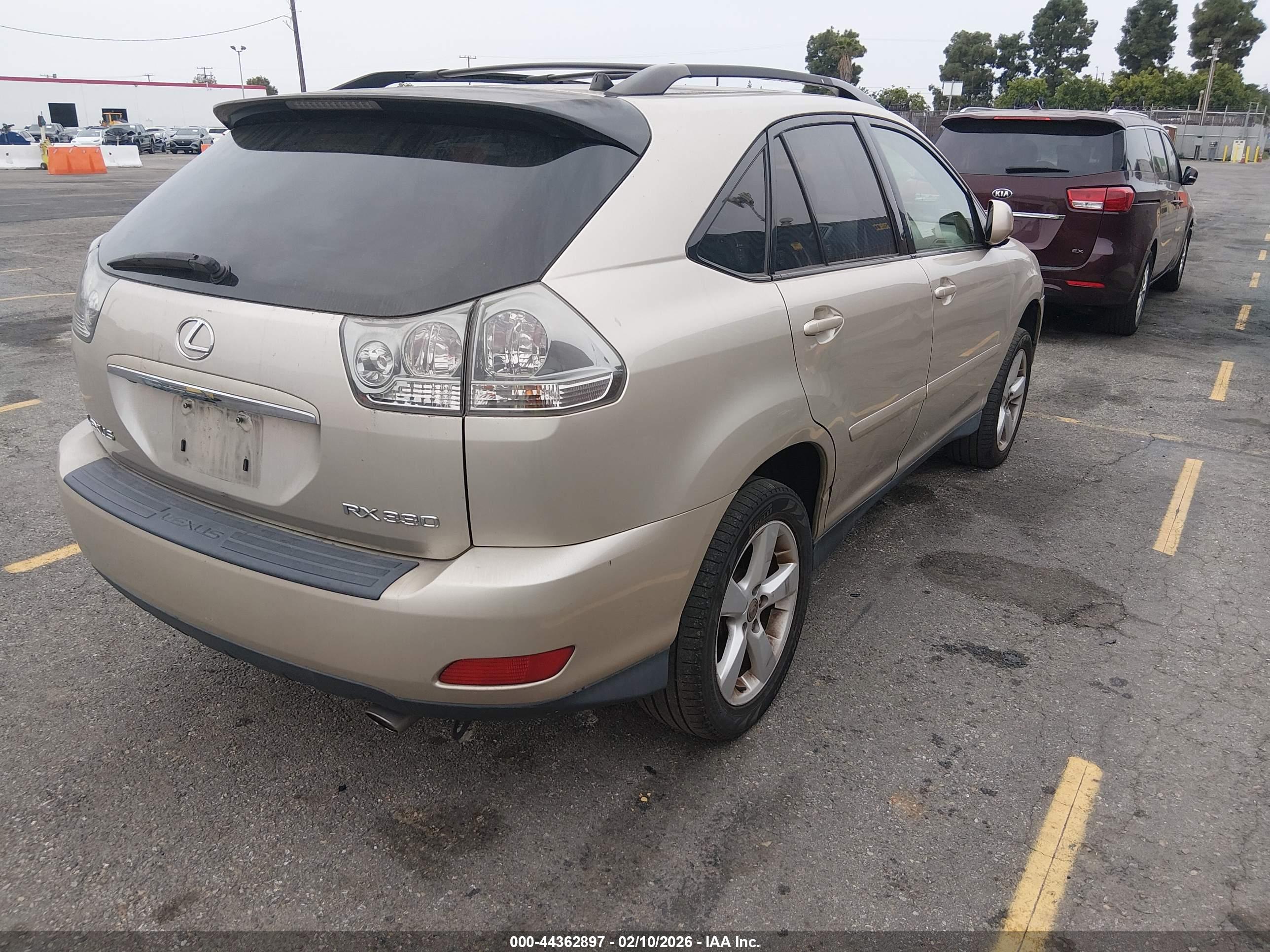 LEXUS RX image 4