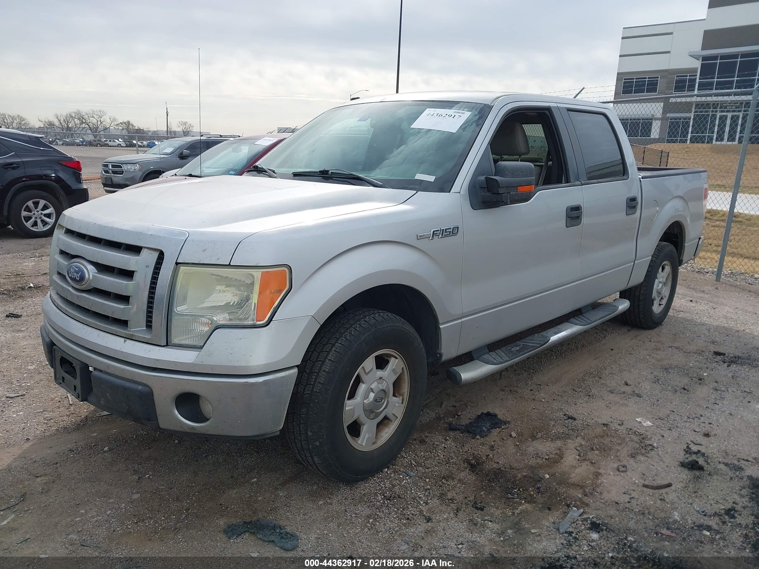 FORD F-150 image 2
