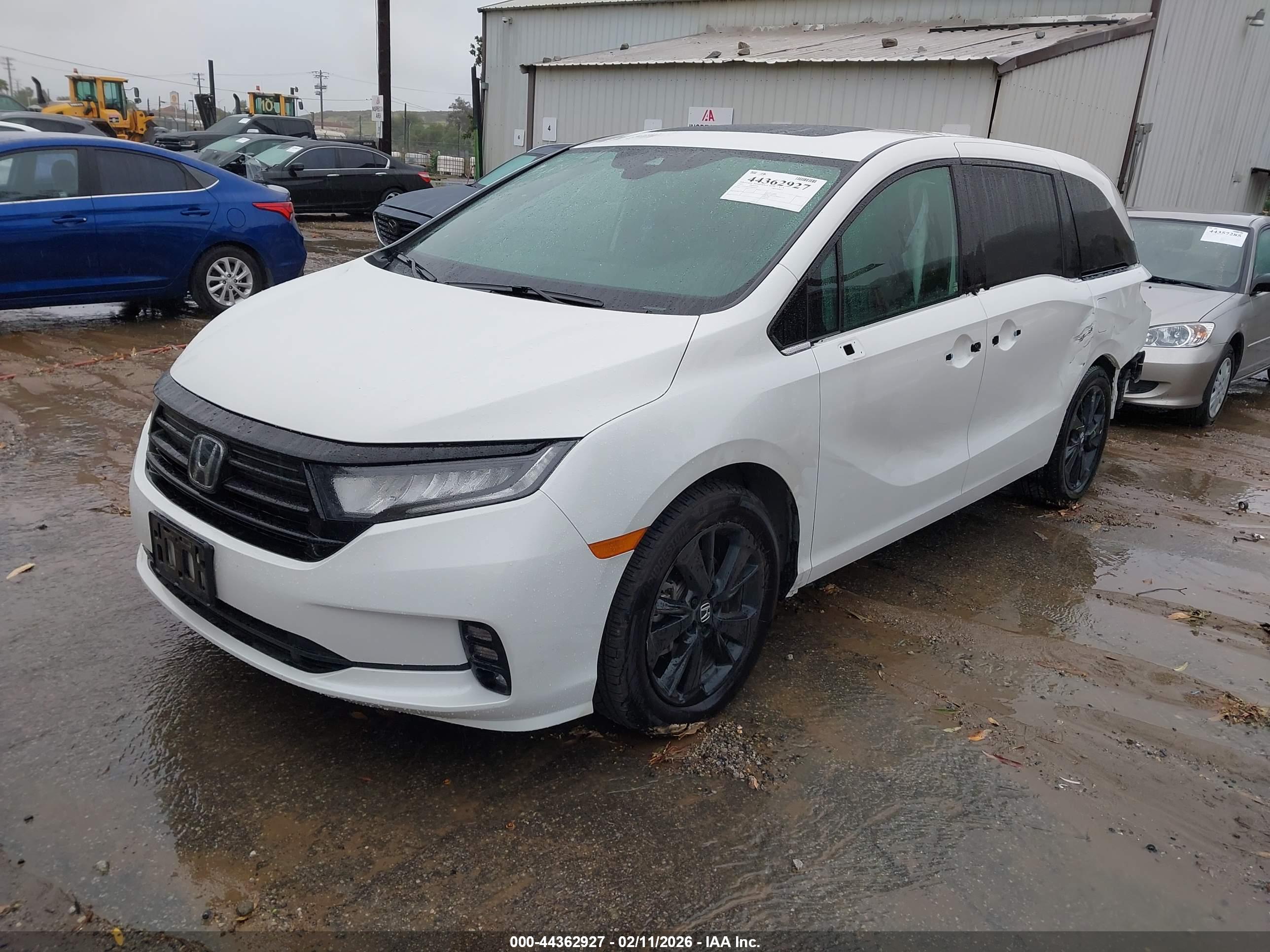 HONDA ODYSSEY image 2