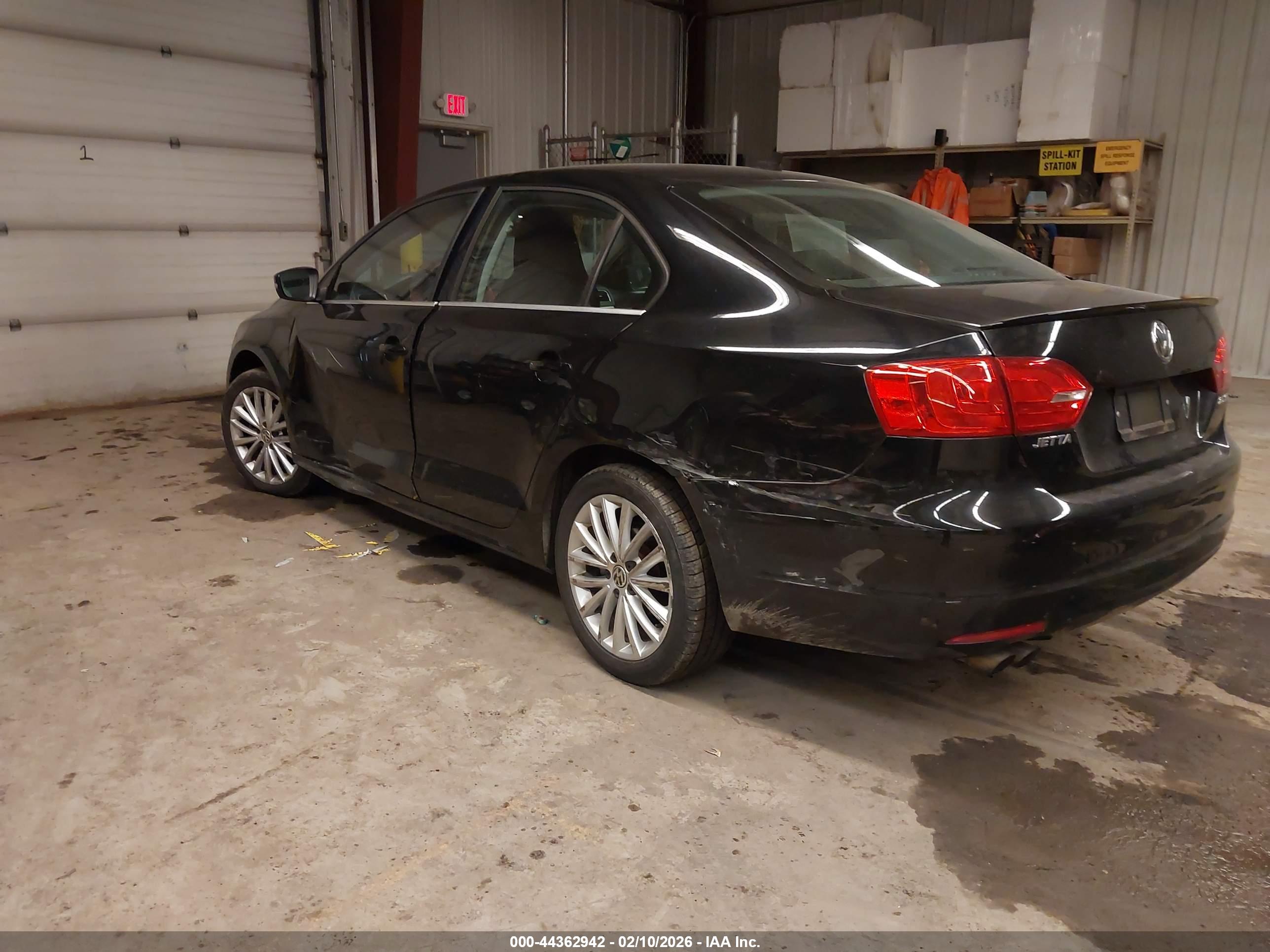 VOLKSWAGEN JETTA image 3