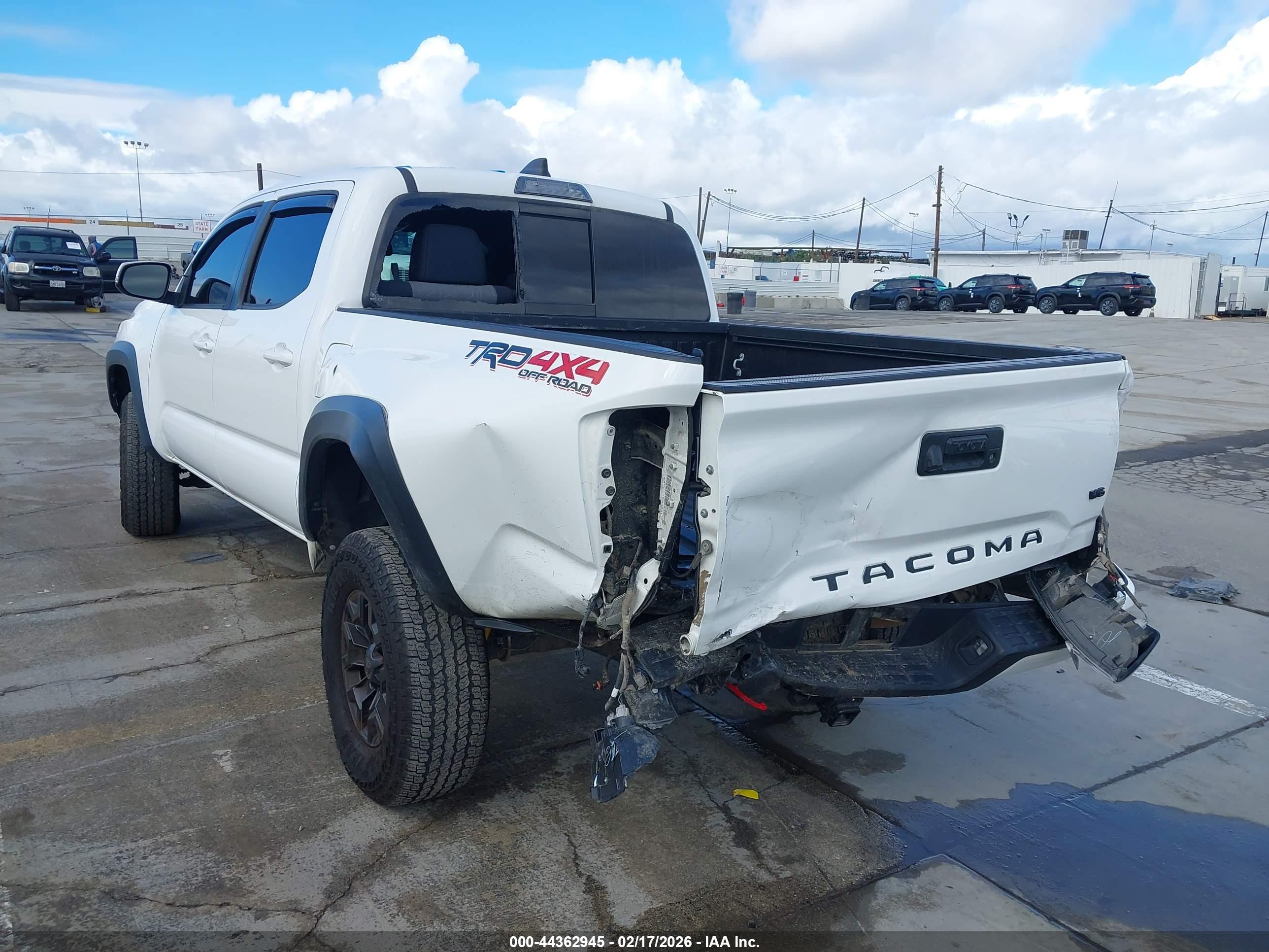 TOYOTA TACOMA image 6