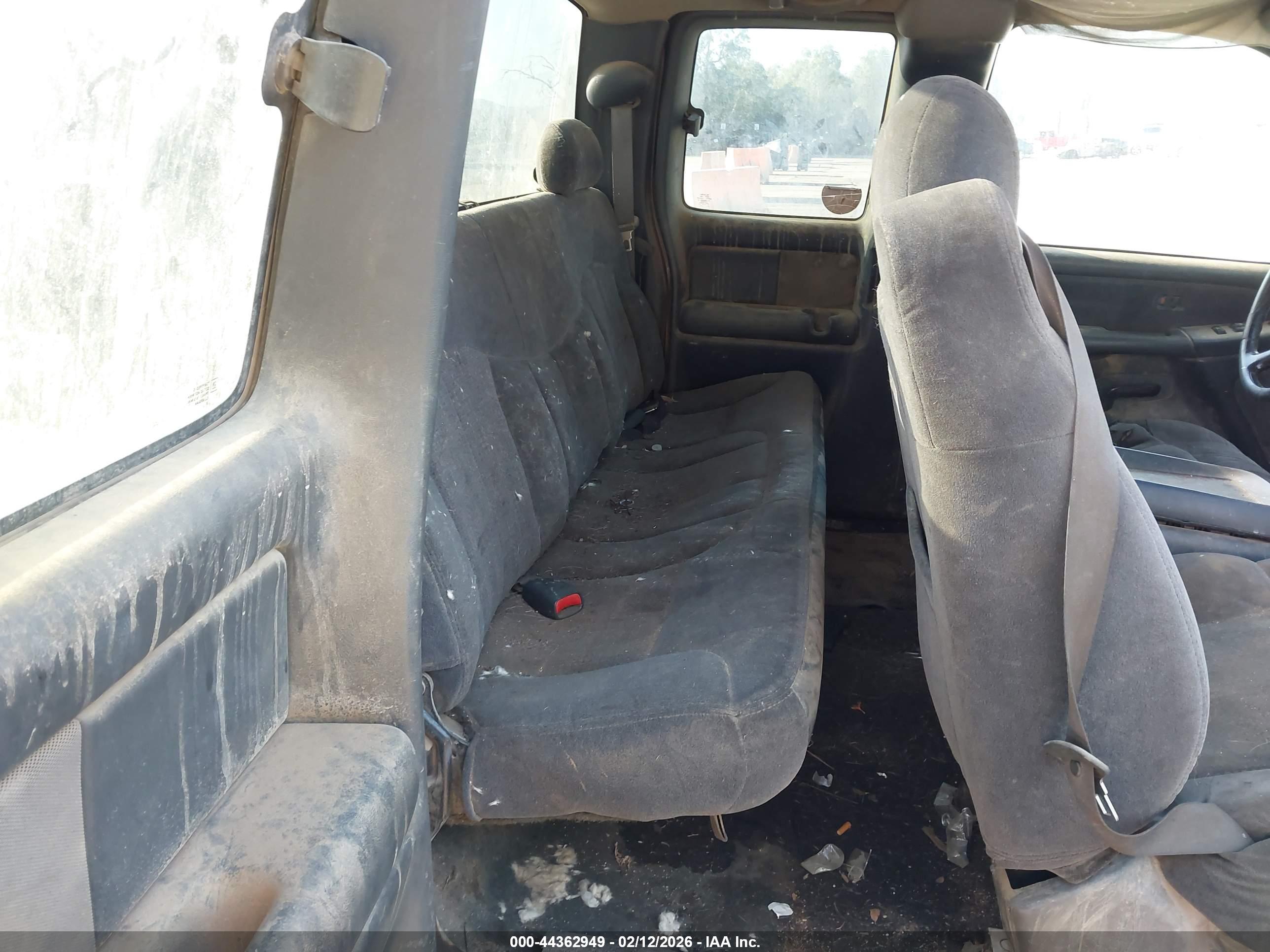 CHEVROLET SILVERADO image 8