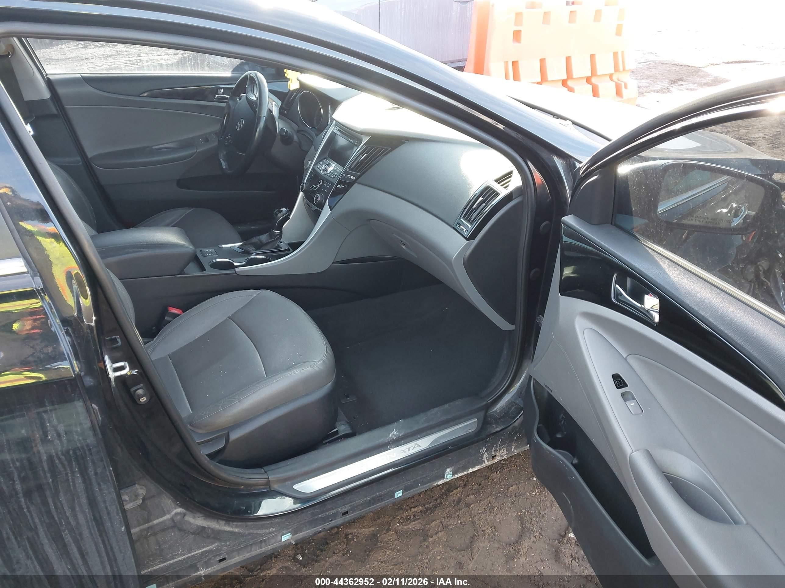 HYUNDAI SONATA image 5