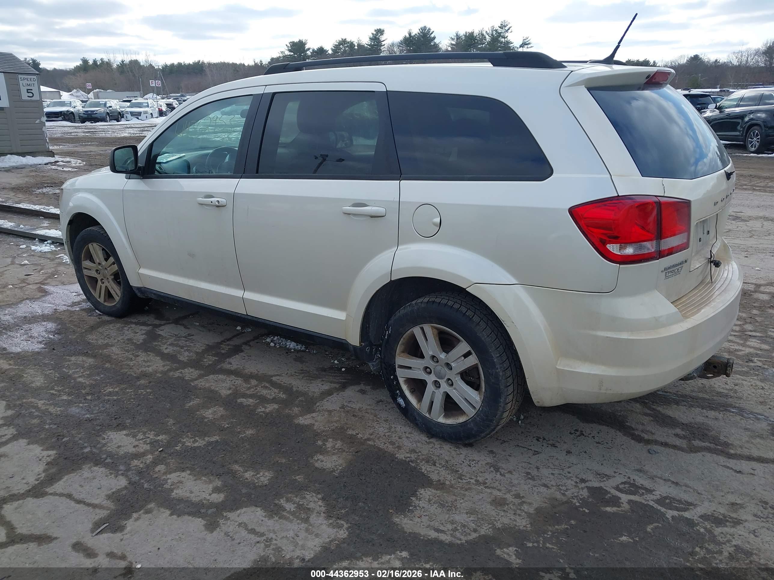 DODGE JOURNEY image 3