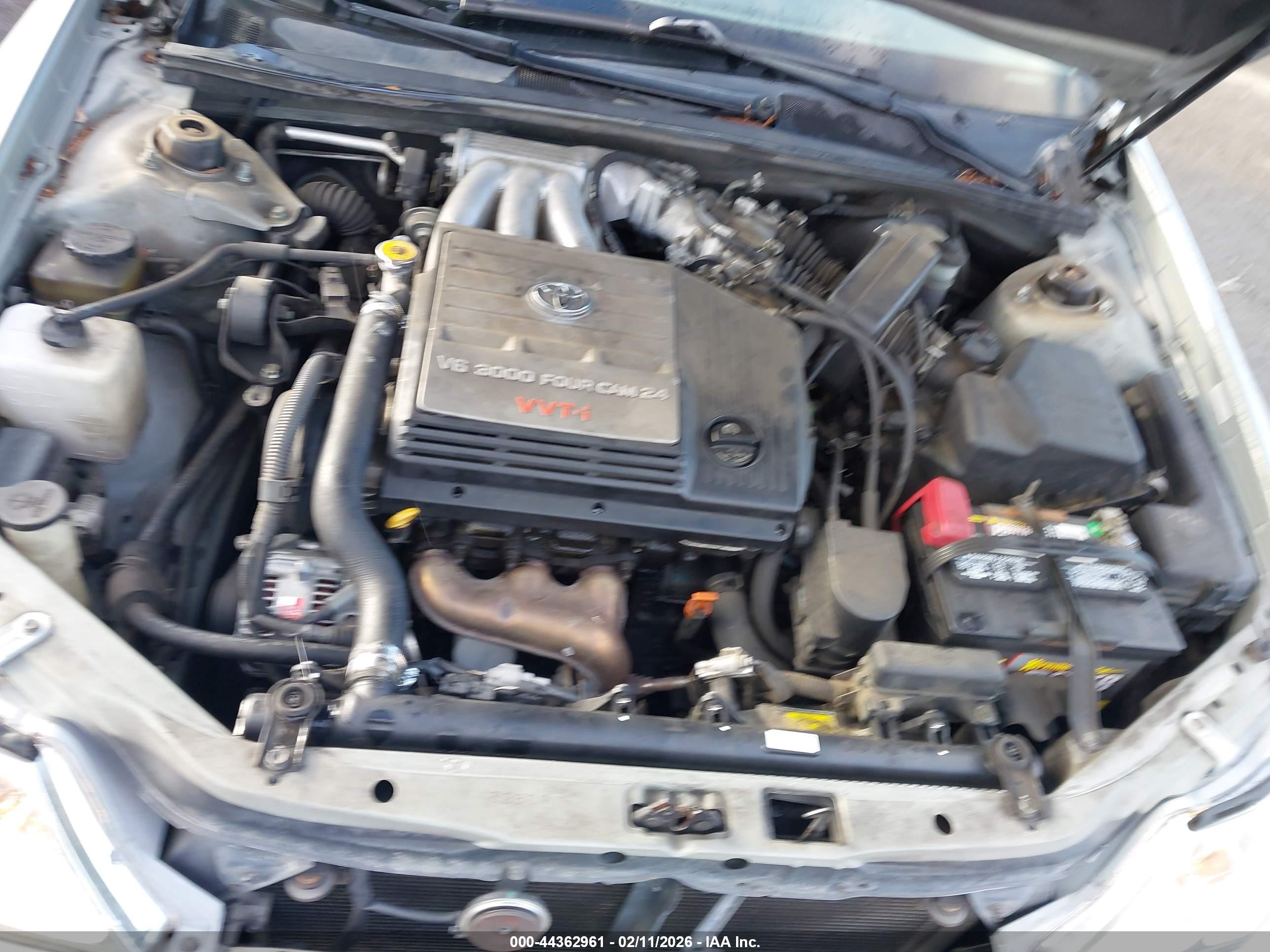 TOYOTA AVALON image 10