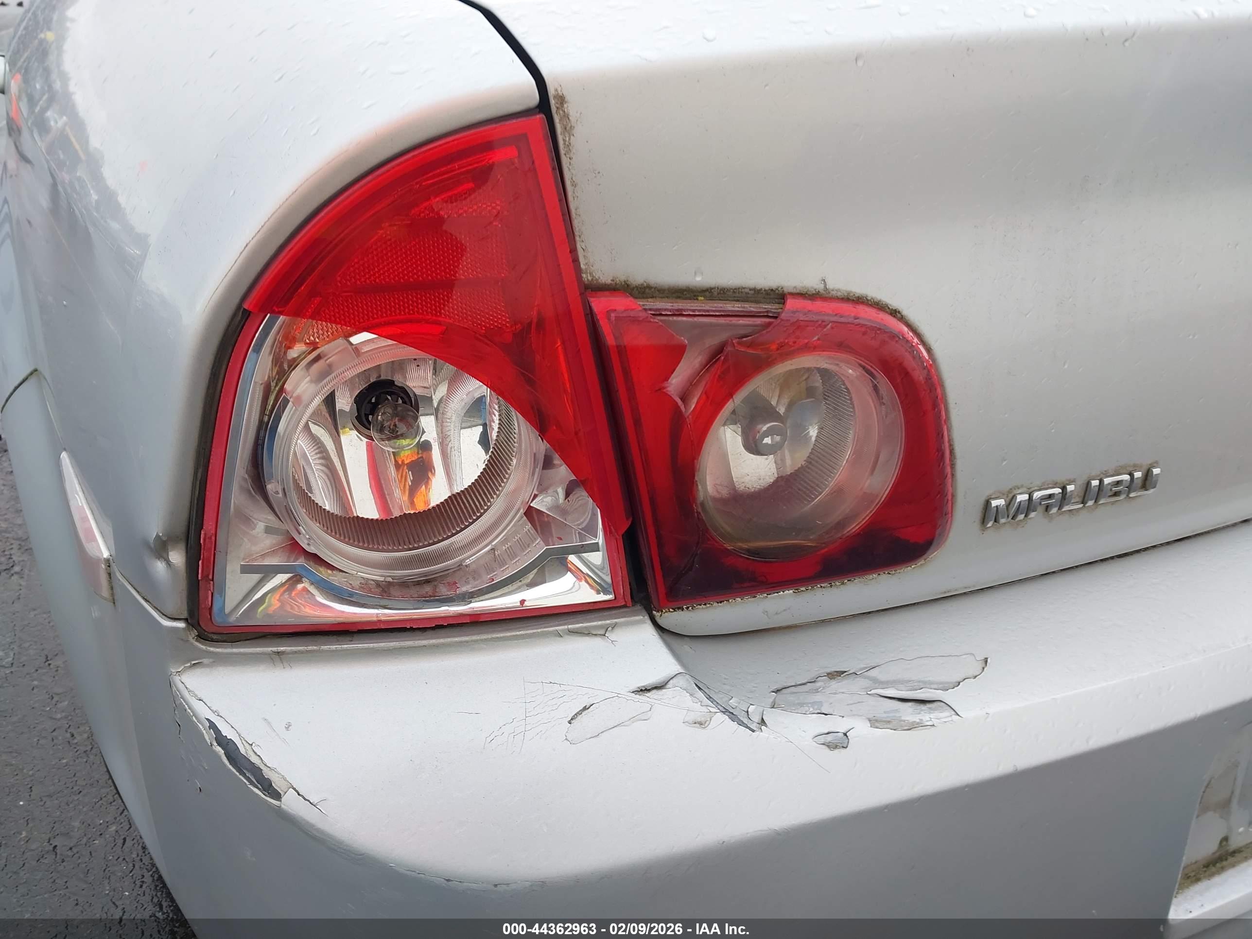 CHEVROLET MALIBU image 6
