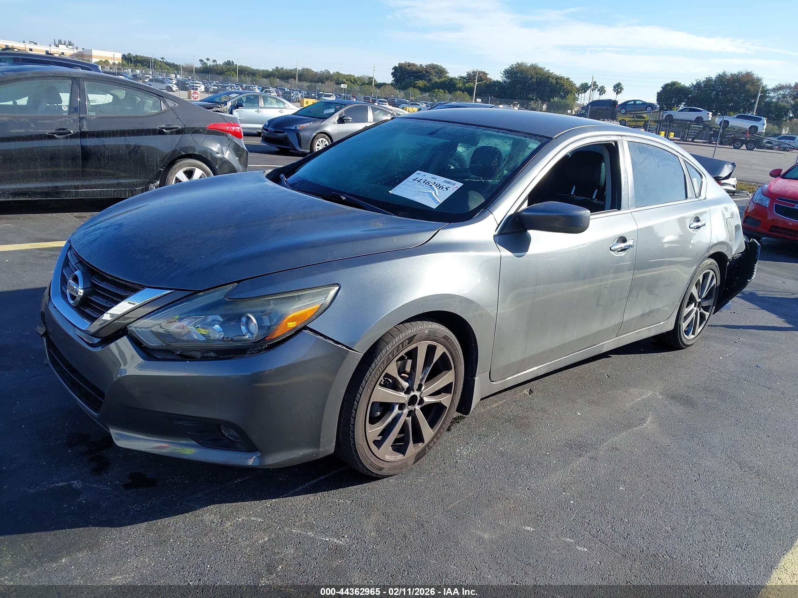 NISSAN ALTIMA image 2