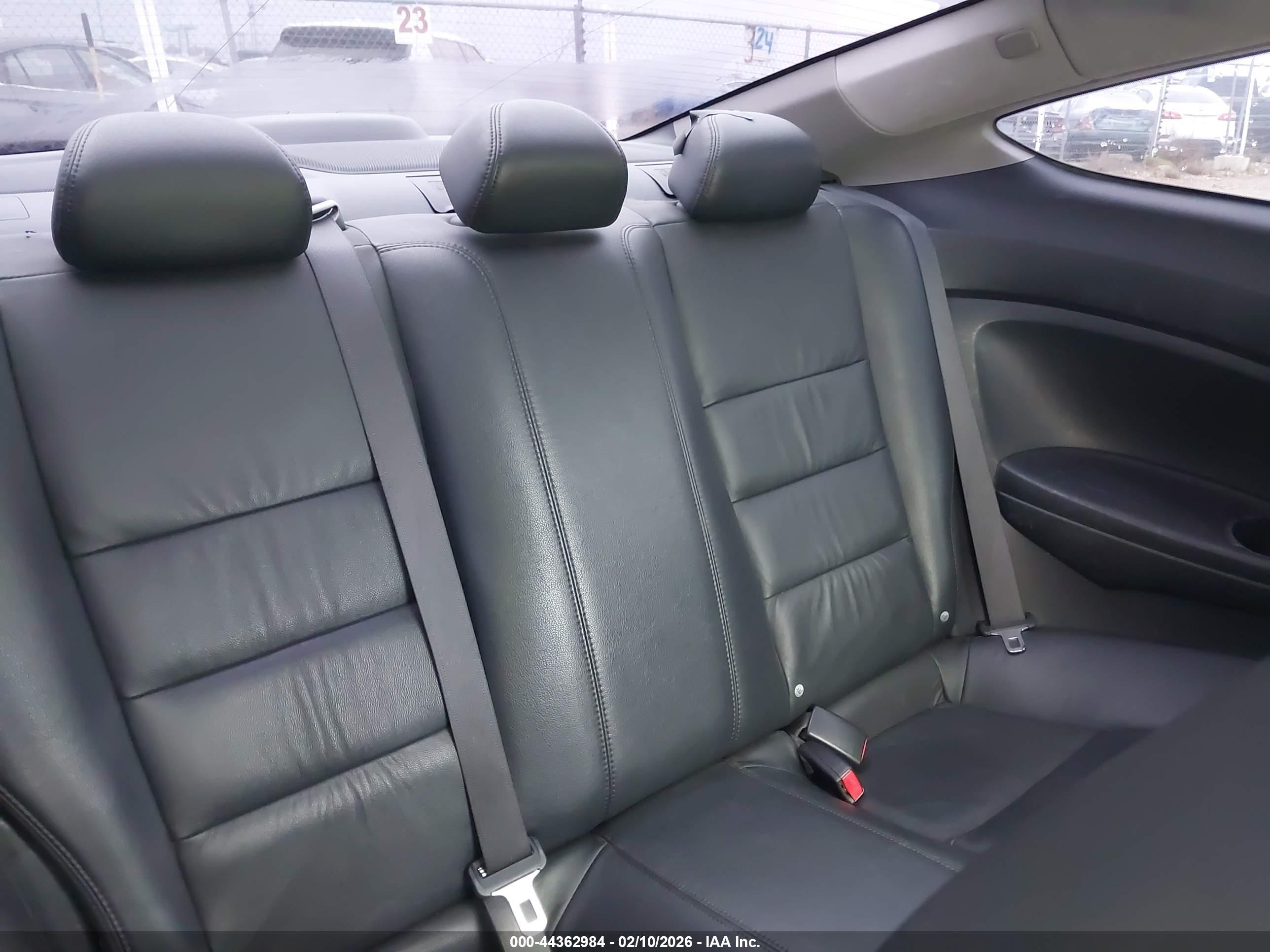 HONDA ACCORD image 8