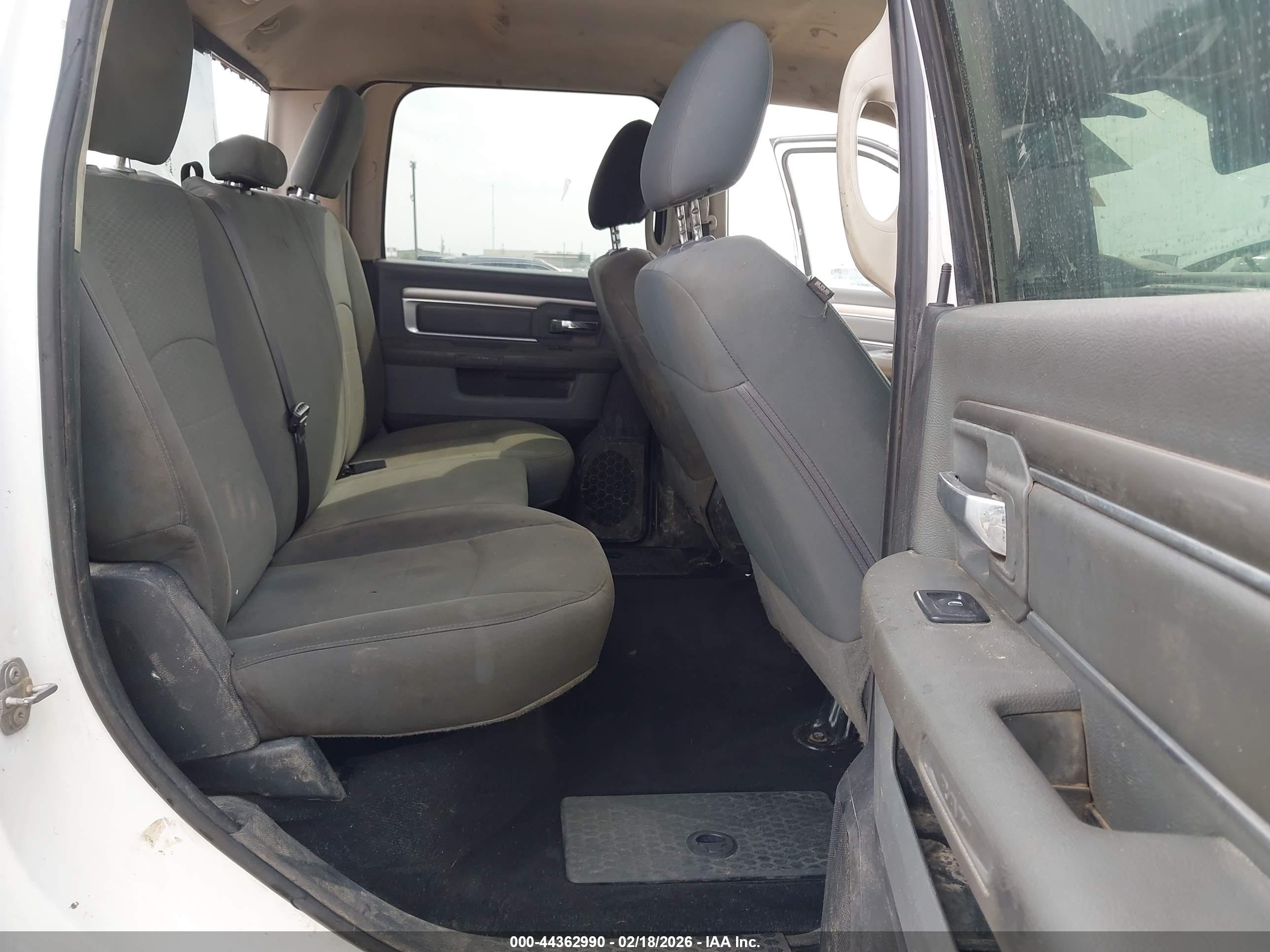 RAM 3500 image 8