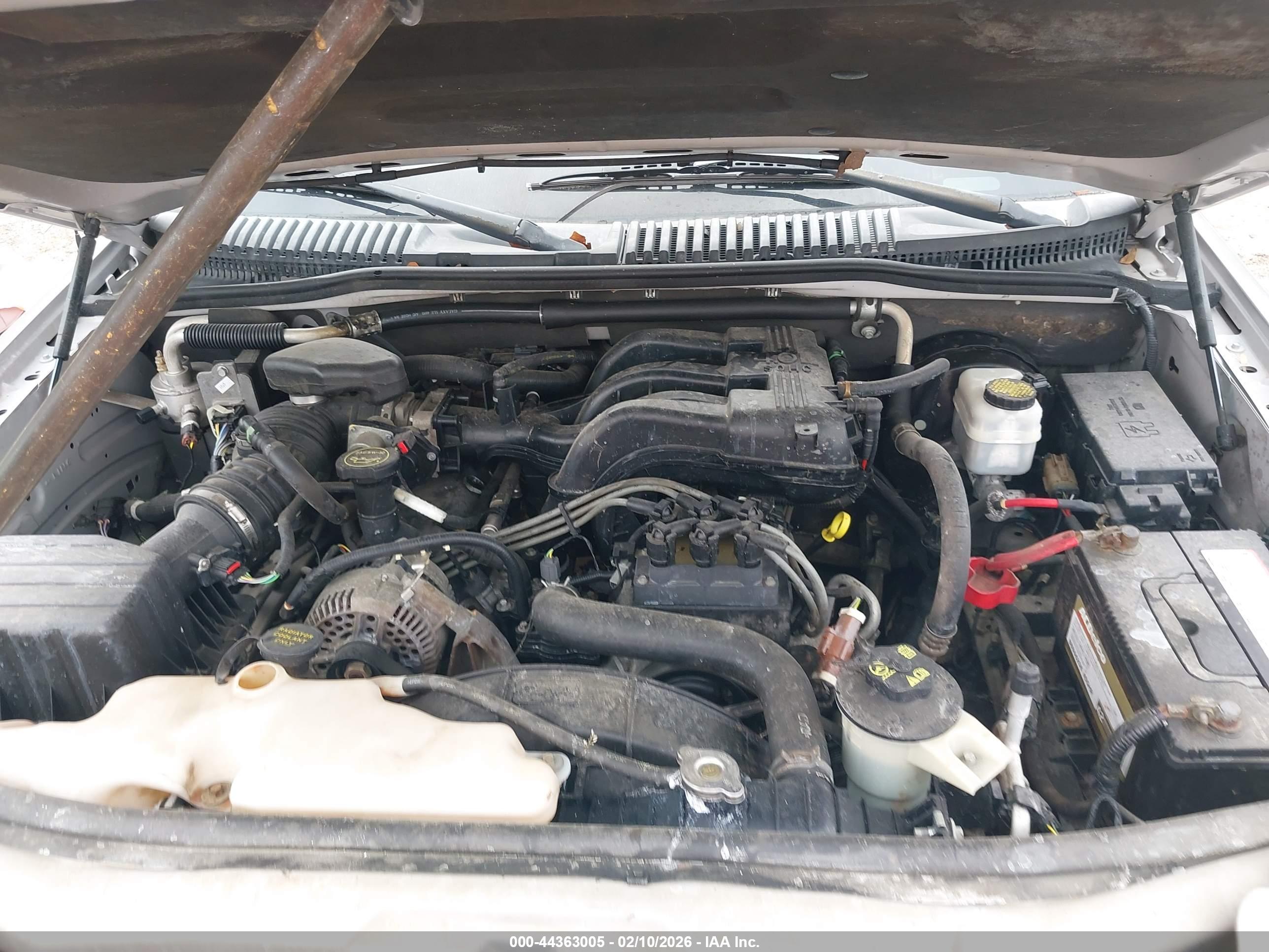 FORD EXPLORER image 10