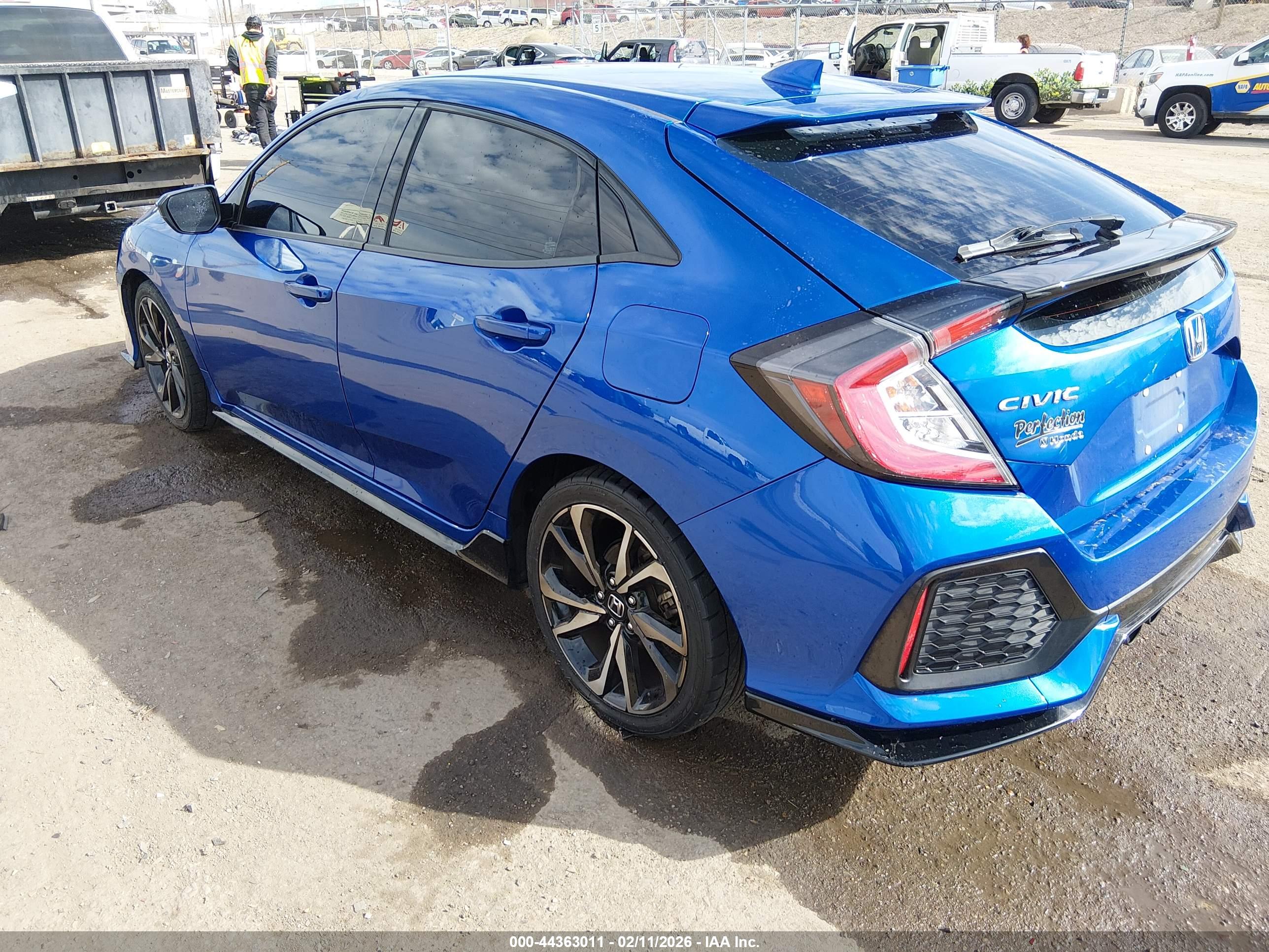 HONDA CIVIC image 3